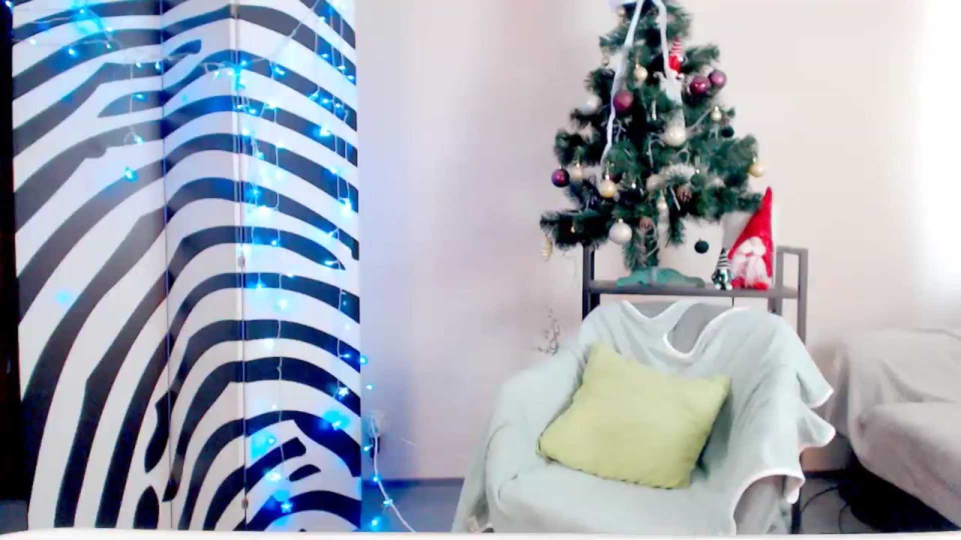 Gallery image thumbnail from BareflySi's myfreecams stream on, 11/21/2025, 13:58 image 11 of 20