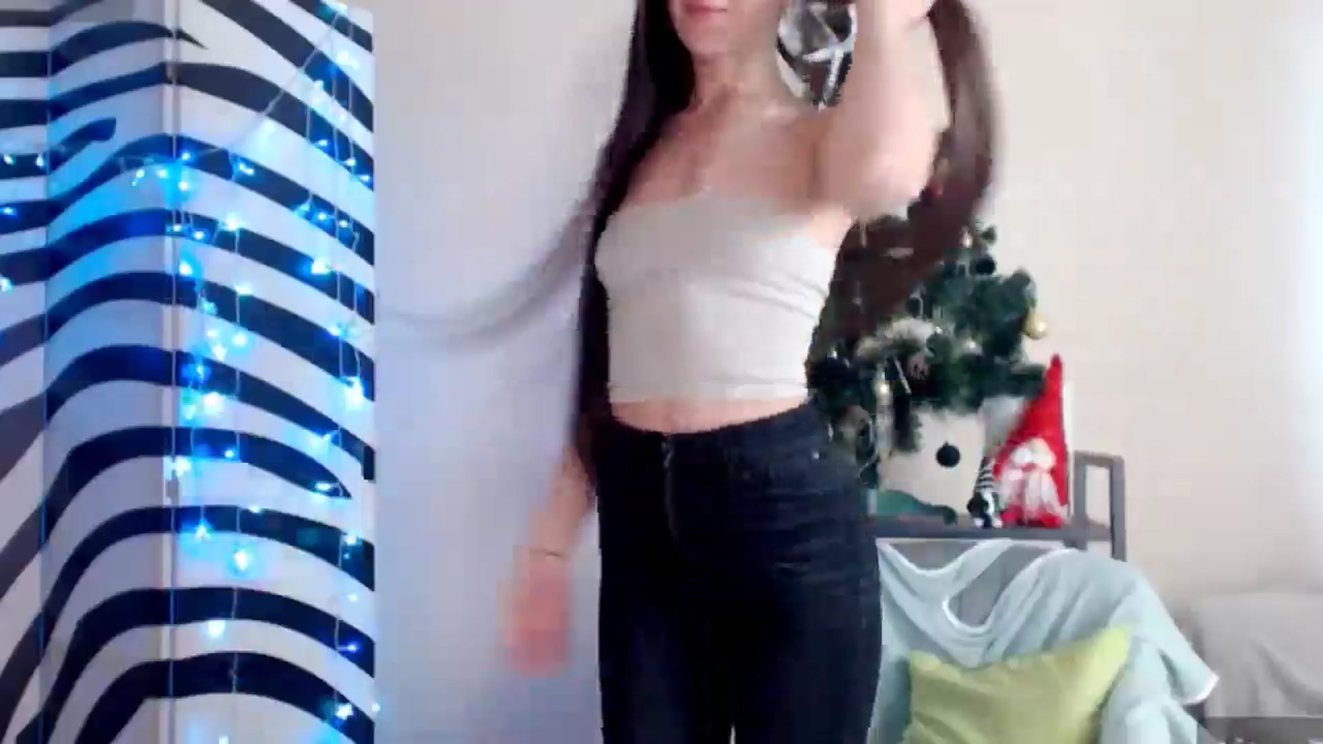 Gallery image thumbnail from BareflySi's myfreecams stream on, 11/23/2025, 12:37 image 15 of 20