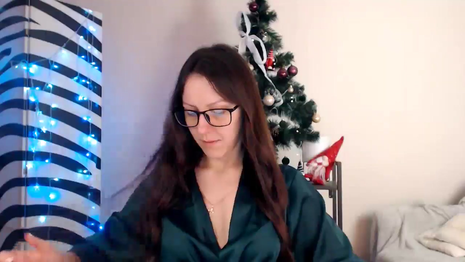 Gallery image thumbnail from BareflySi's myfreecams stream on, 12/03/2025, 14:46 image 11 of 20