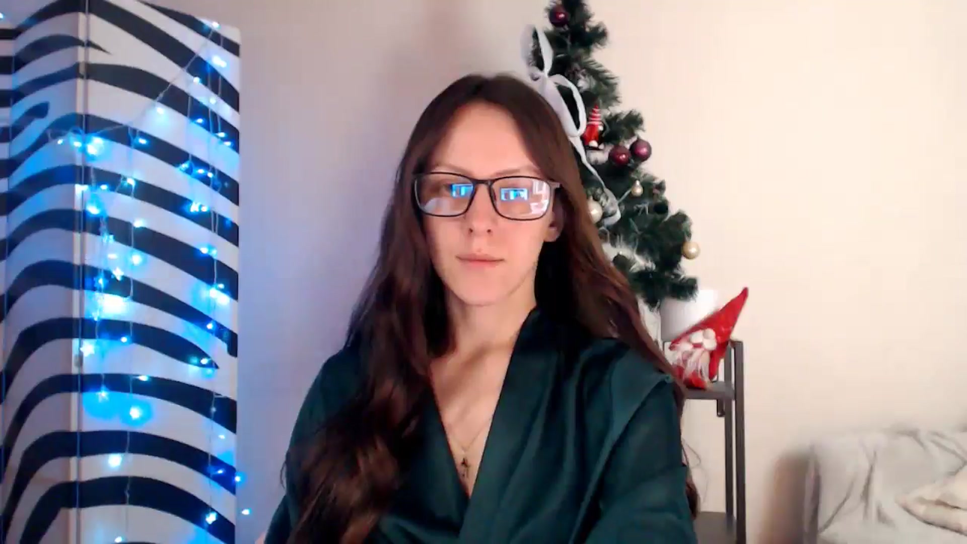 Gallery image thumbnail from BareflySi's myfreecams stream on, 12/03/2025, 14:46 image 5 of 20