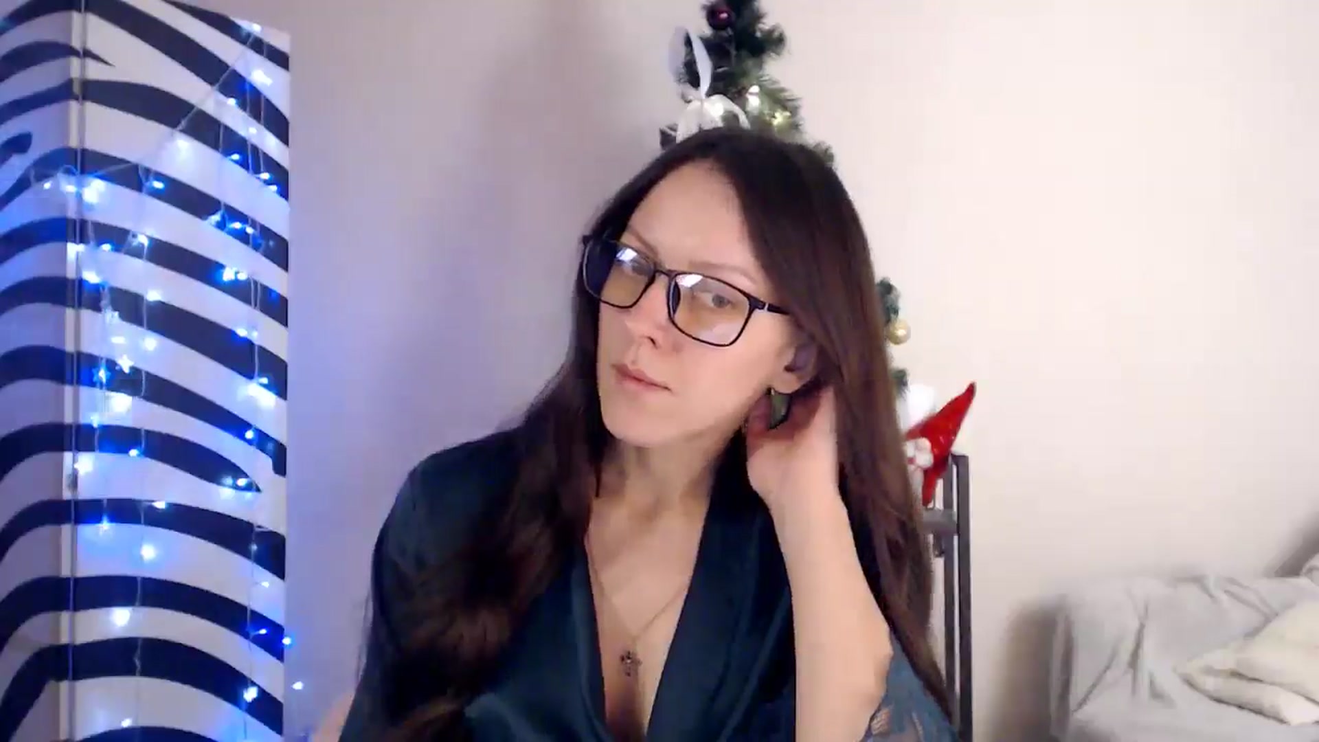 Gallery image thumbnail from BareflySi's myfreecams stream on, 12/03/2025, 14:46 image 8 of 20