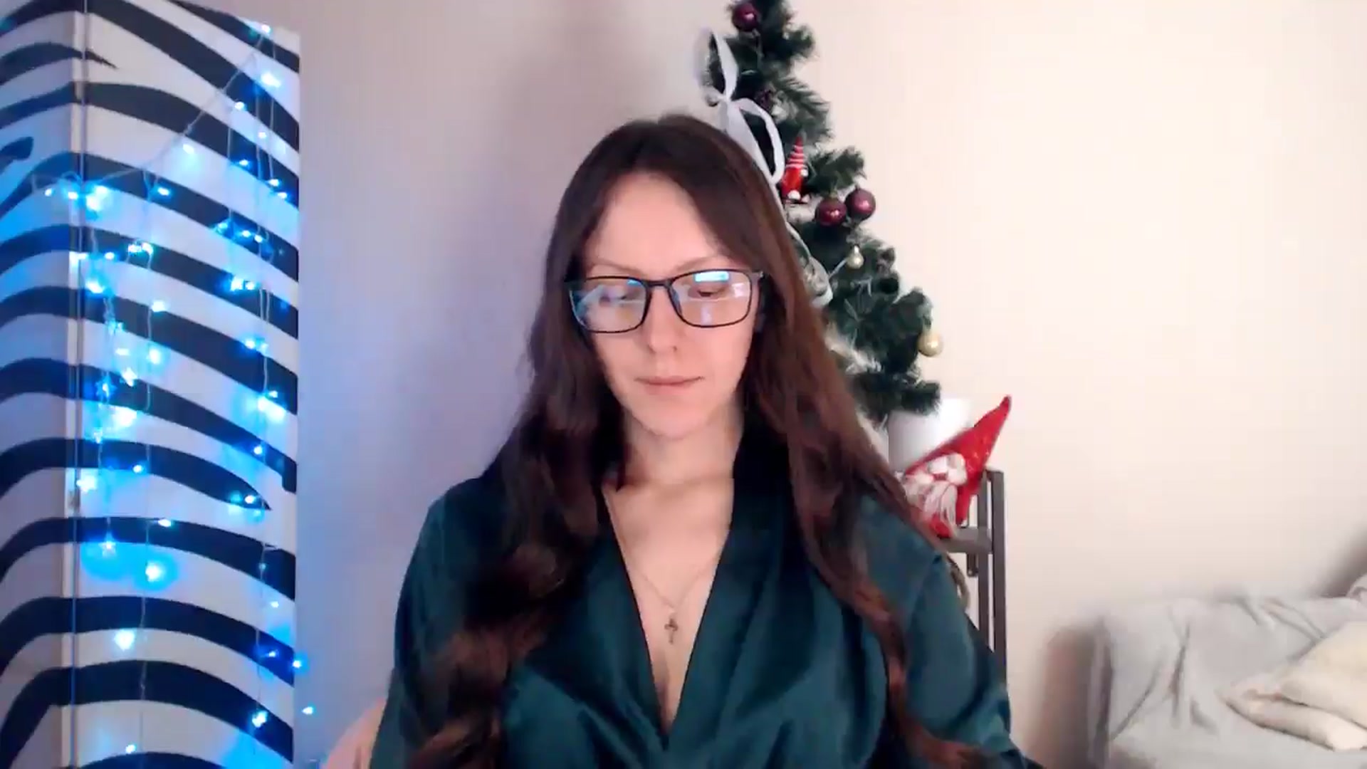 Gallery image thumbnail from BareflySi's myfreecams stream on, 12/03/2025, 14:46 image 9 of 20
