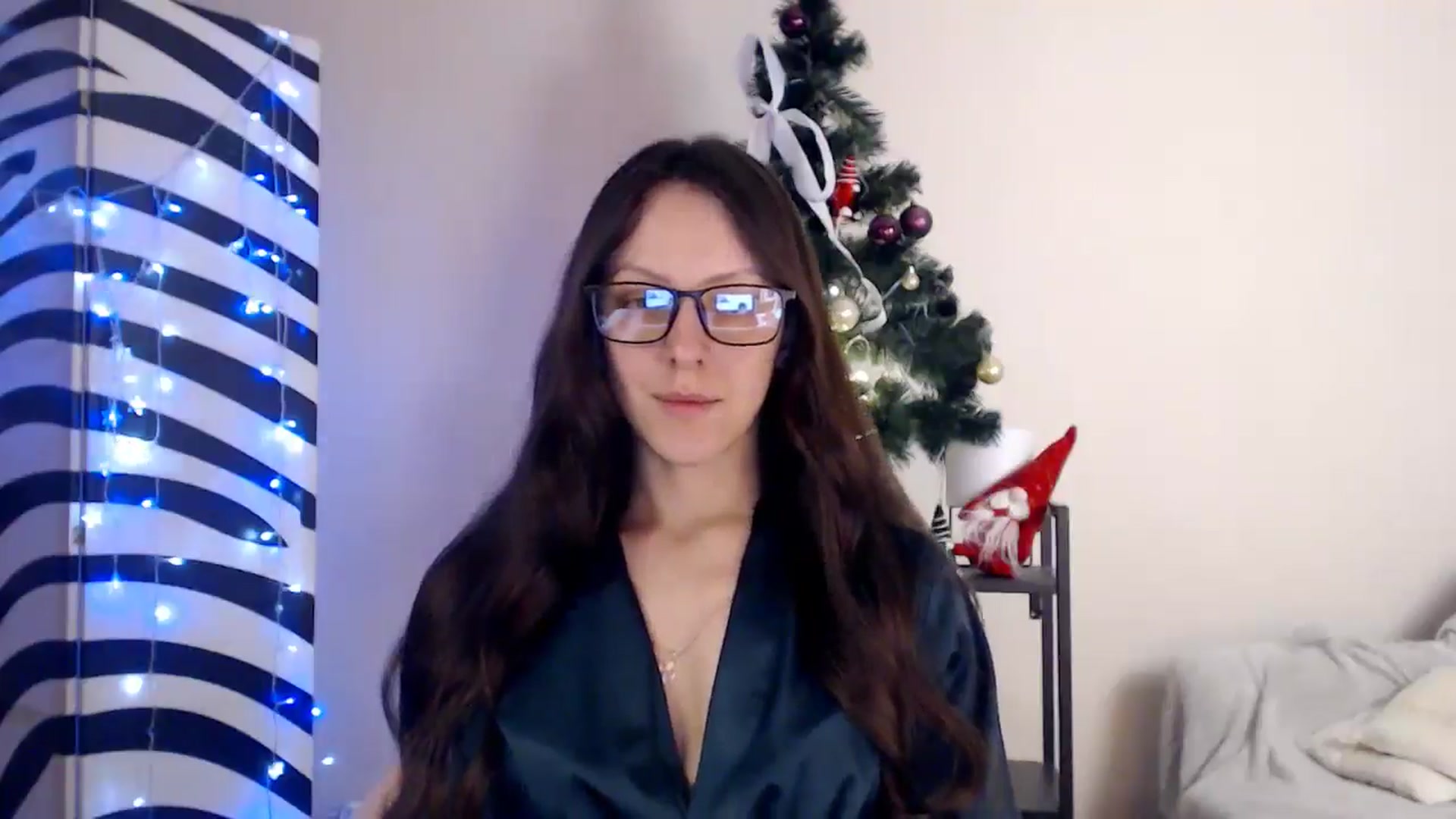 Gallery image thumbnail from BareflySi's myfreecams stream on, 12/03/2025, 14:46 image 12 of 20