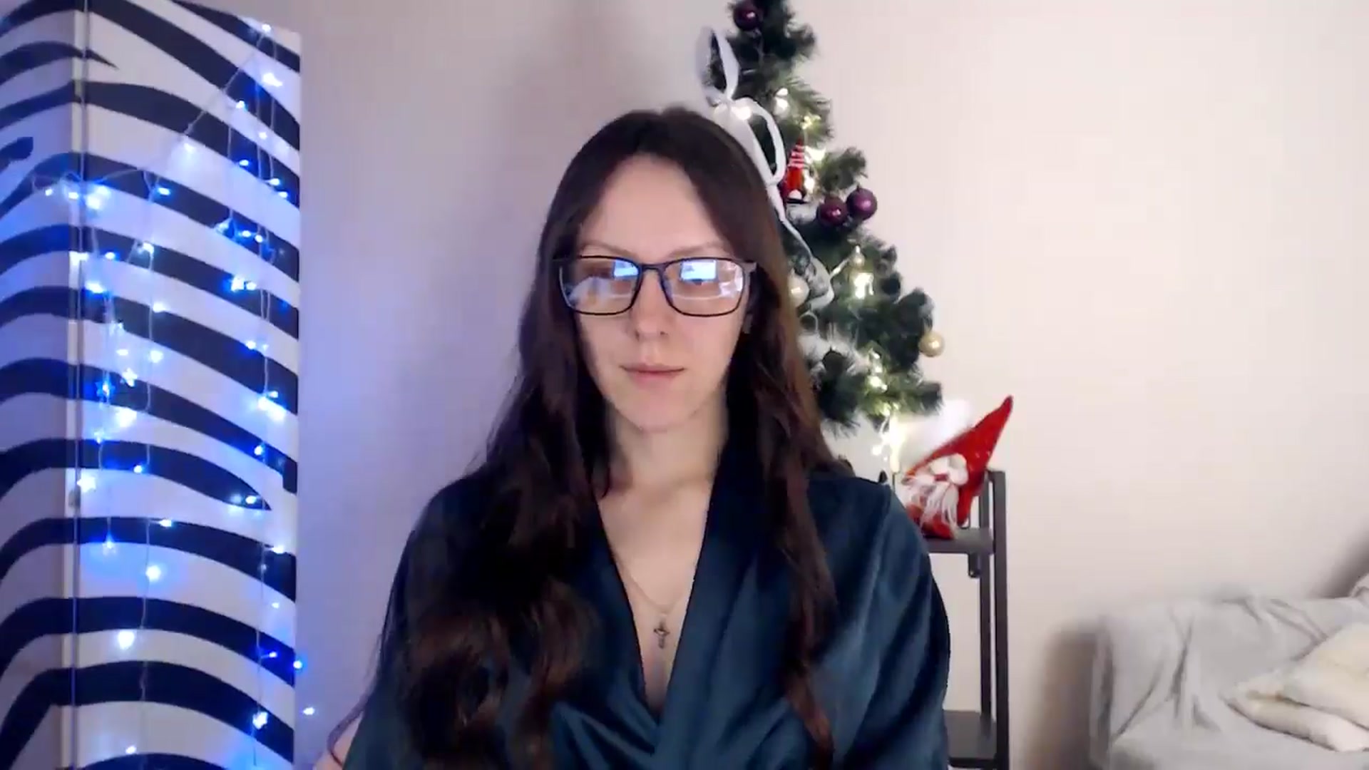 Gallery image thumbnail from BareflySi's myfreecams stream on, 12/03/2025, 14:46 image 7 of 20