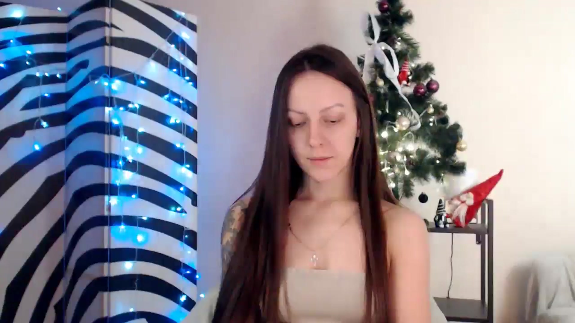 Gallery image thumbnail from BareflySi's myfreecams stream on, 12/04/2025, 11:24 image 14 of 20