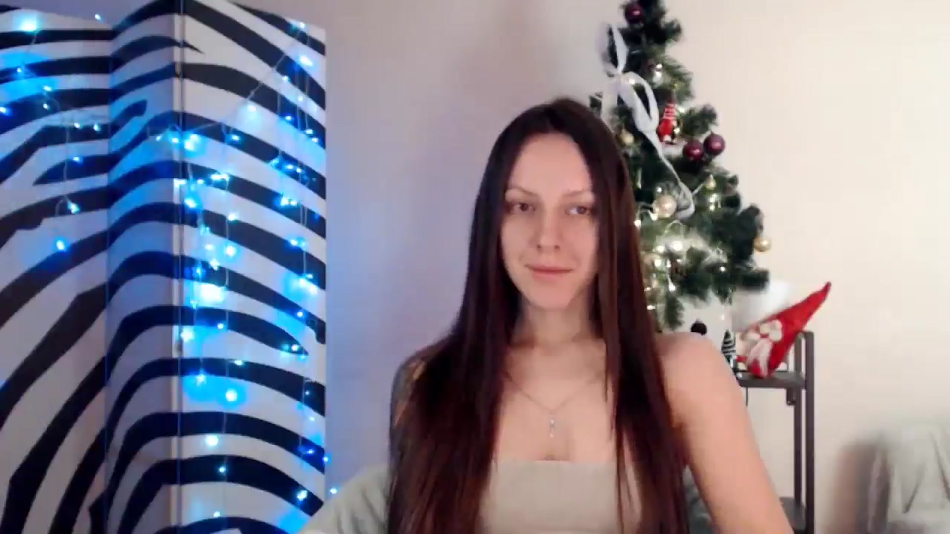 Gallery image thumbnail from BareflySi's myfreecams stream on, 12/04/2025, 12:23 image 2 of 20