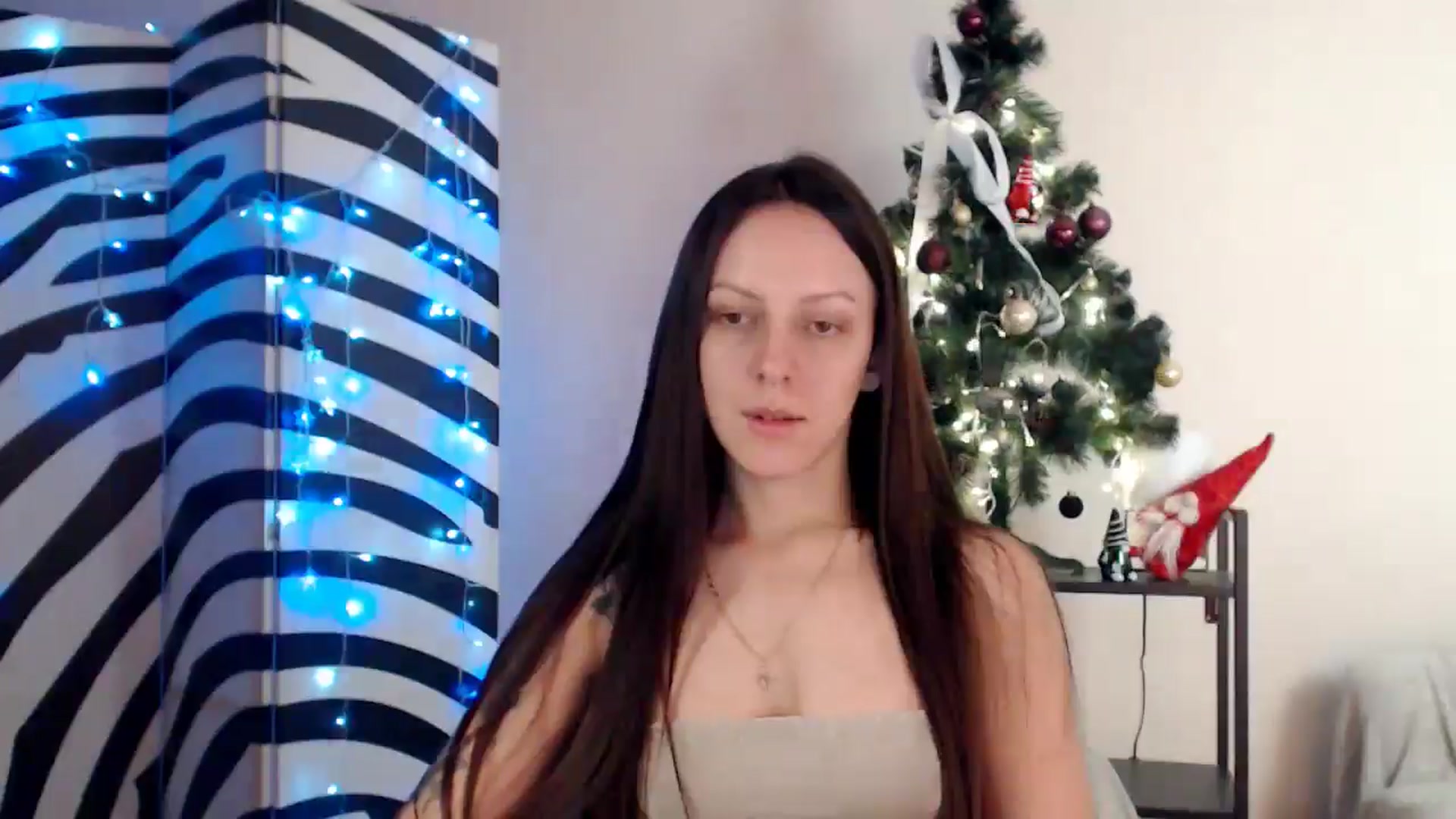 Gallery image thumbnail from BareflySi's myfreecams stream on, 12/04/2025, 12:23 image 14 of 20