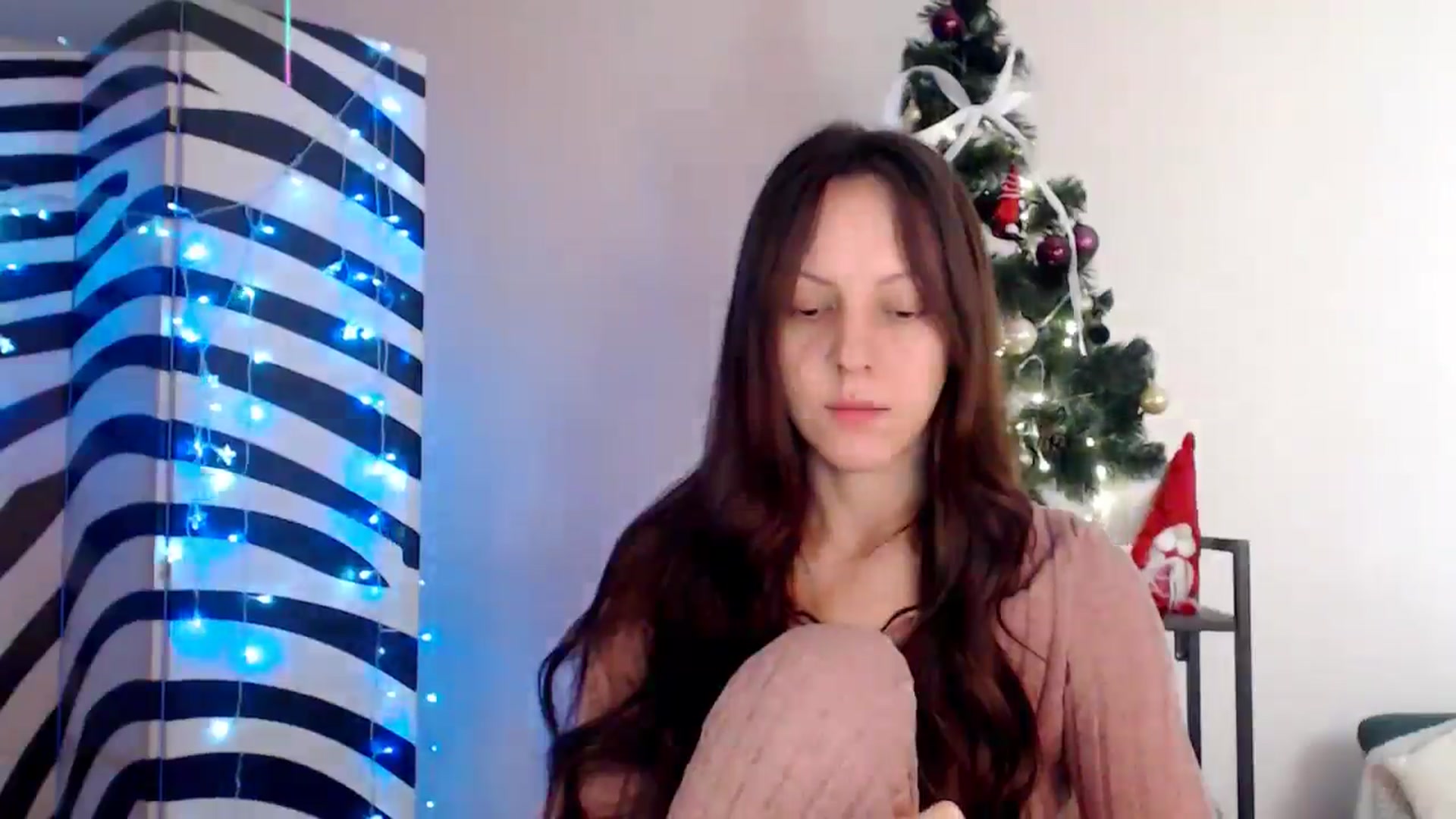 Gallery image thumbnail from BareflySi's myfreecams stream on, 12/23/2025, 09:36 image 4 of 20