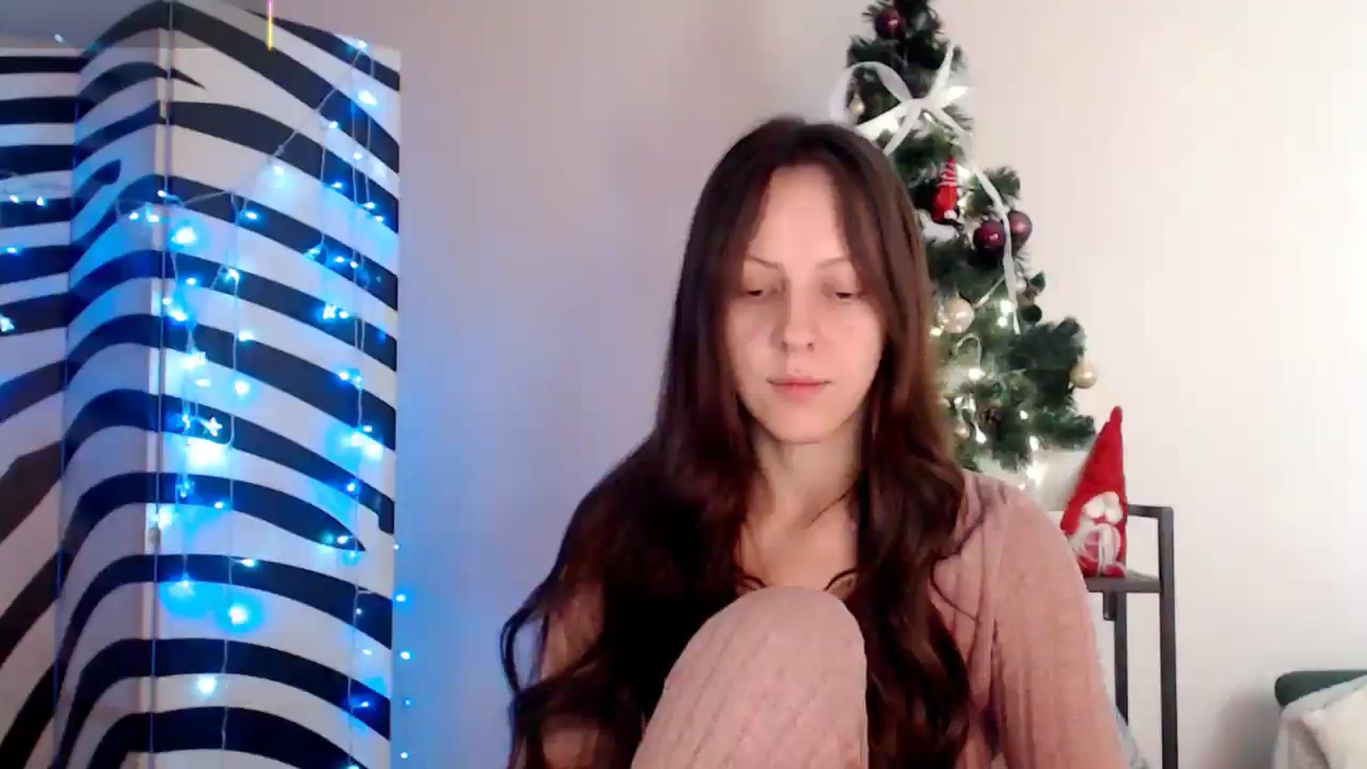 Gallery image thumbnail from BareflySi's myfreecams stream on, 12/23/2025, 09:36 image 1 of 20