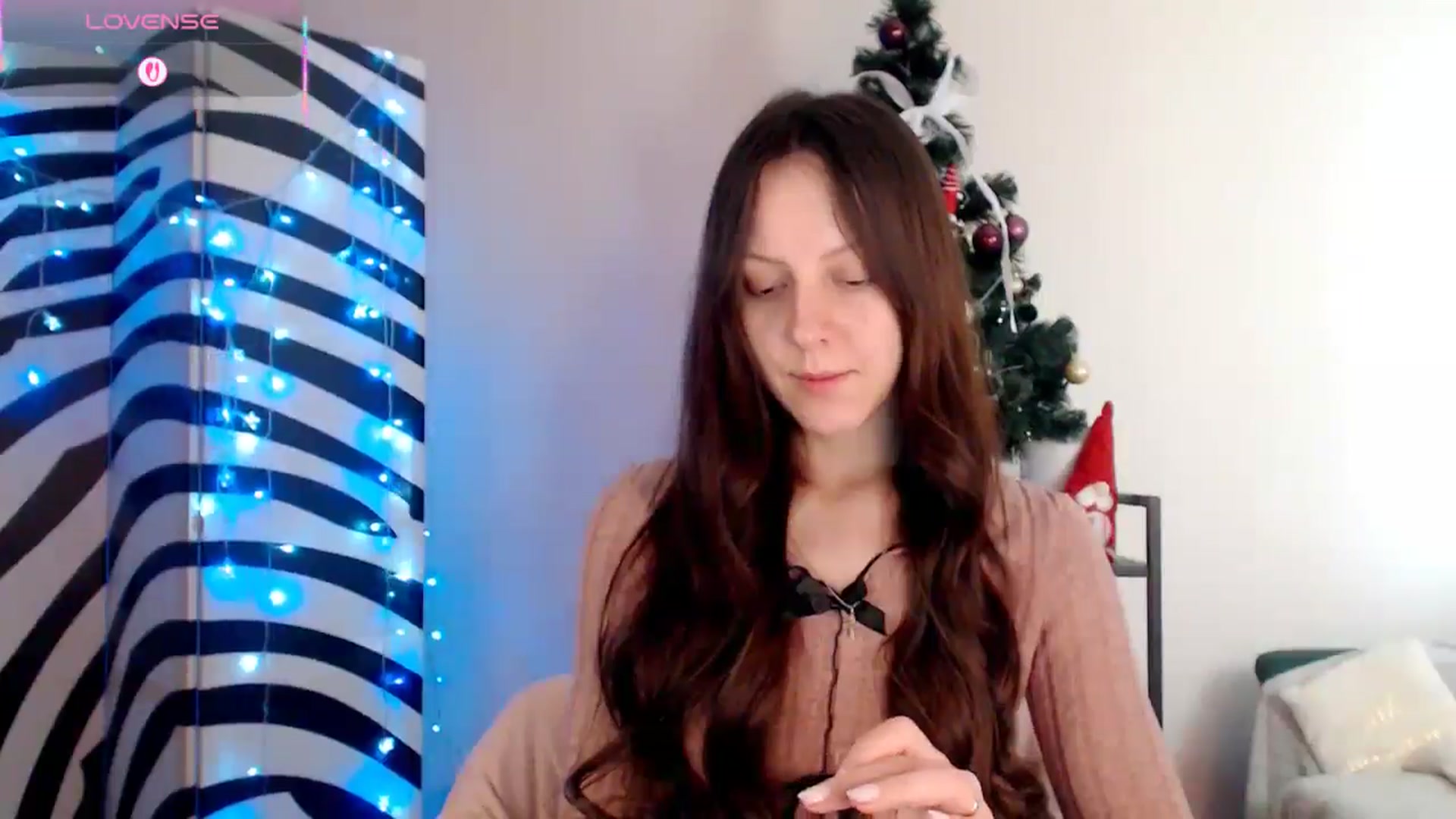 Gallery image thumbnail from BareflySi's myfreecams stream on, 12/23/2025, 10:53 image 13 of 20
