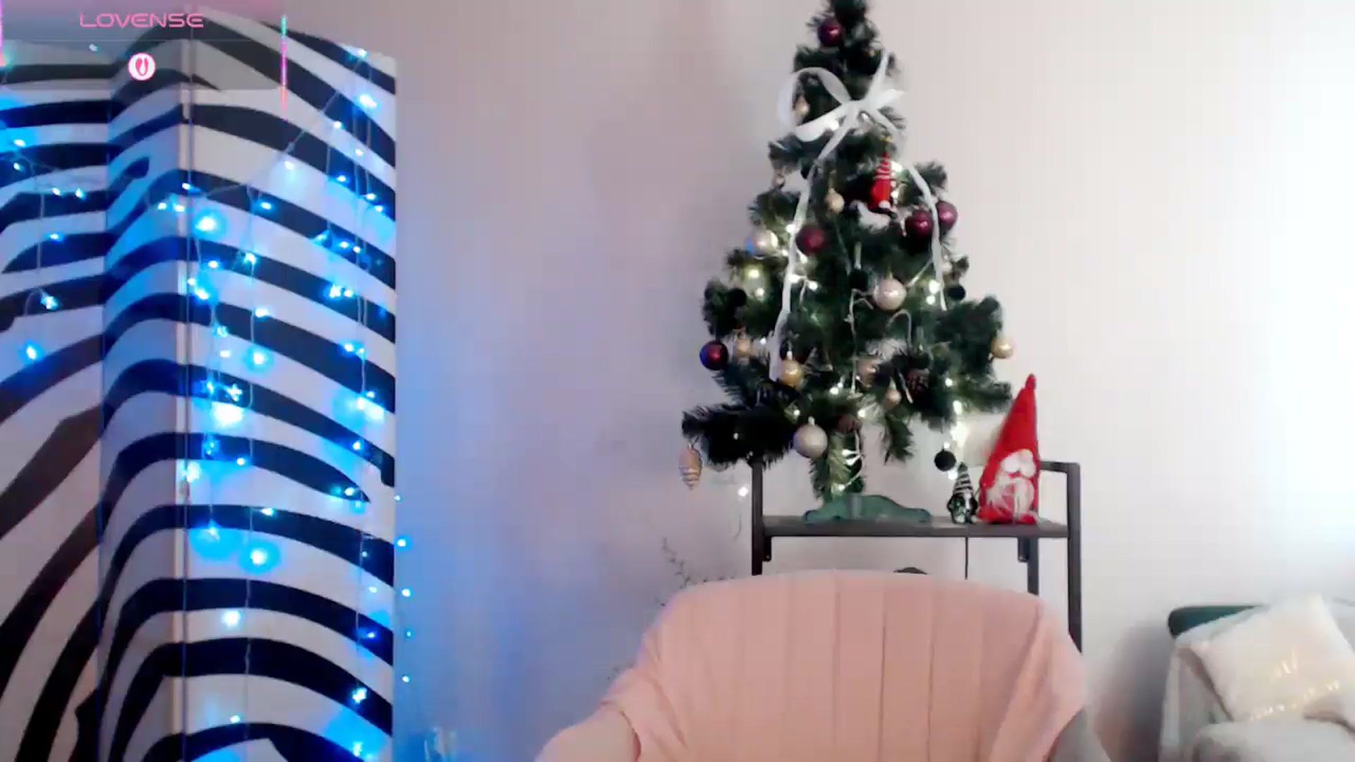 Gallery image thumbnail from BareflySi's myfreecams stream on, 12/23/2025, 10:53 image 17 of 20