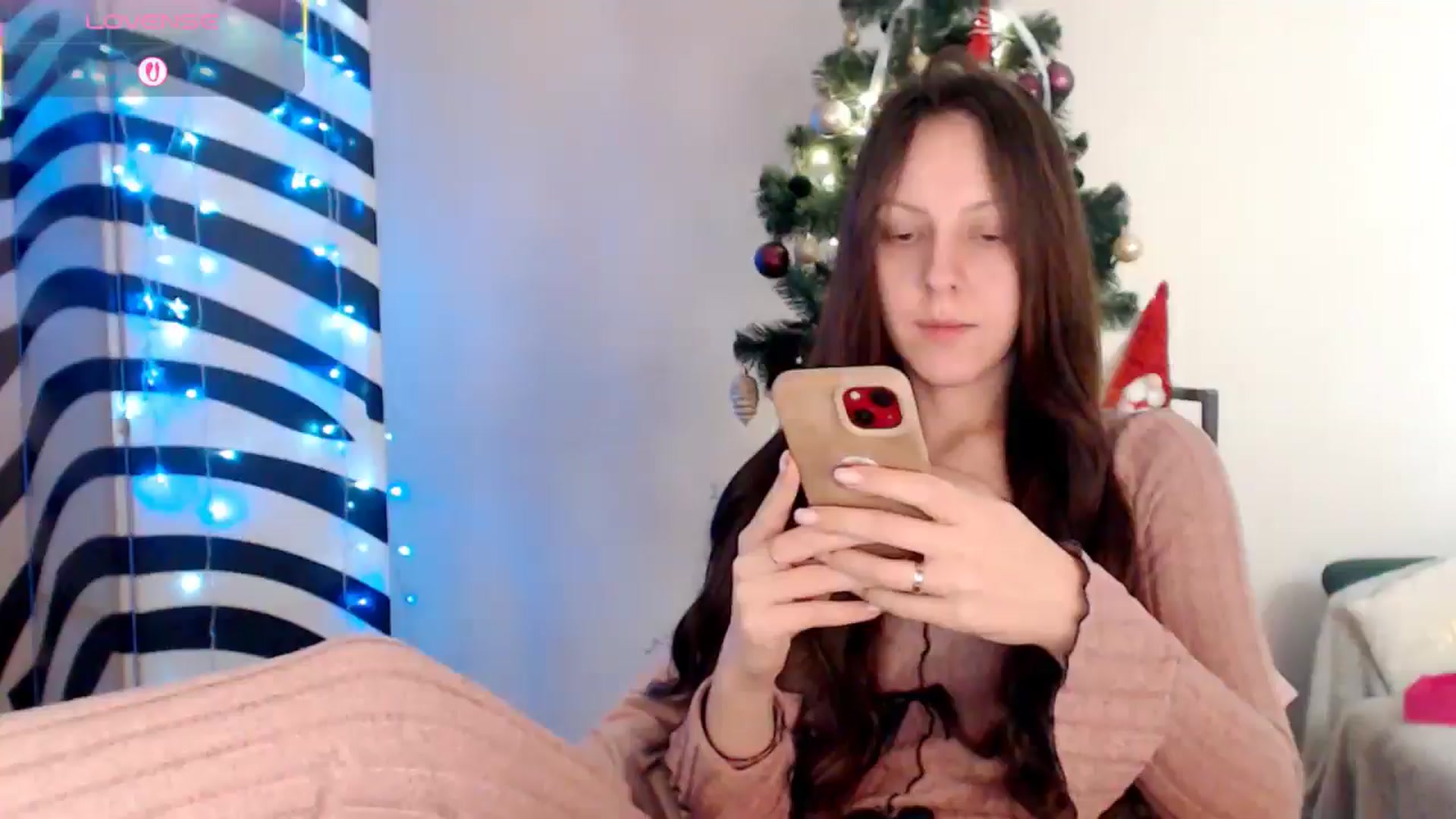 Gallery image thumbnail from BareflySi's myfreecams stream on, 12/23/2025, 12:09 image 3 of 20