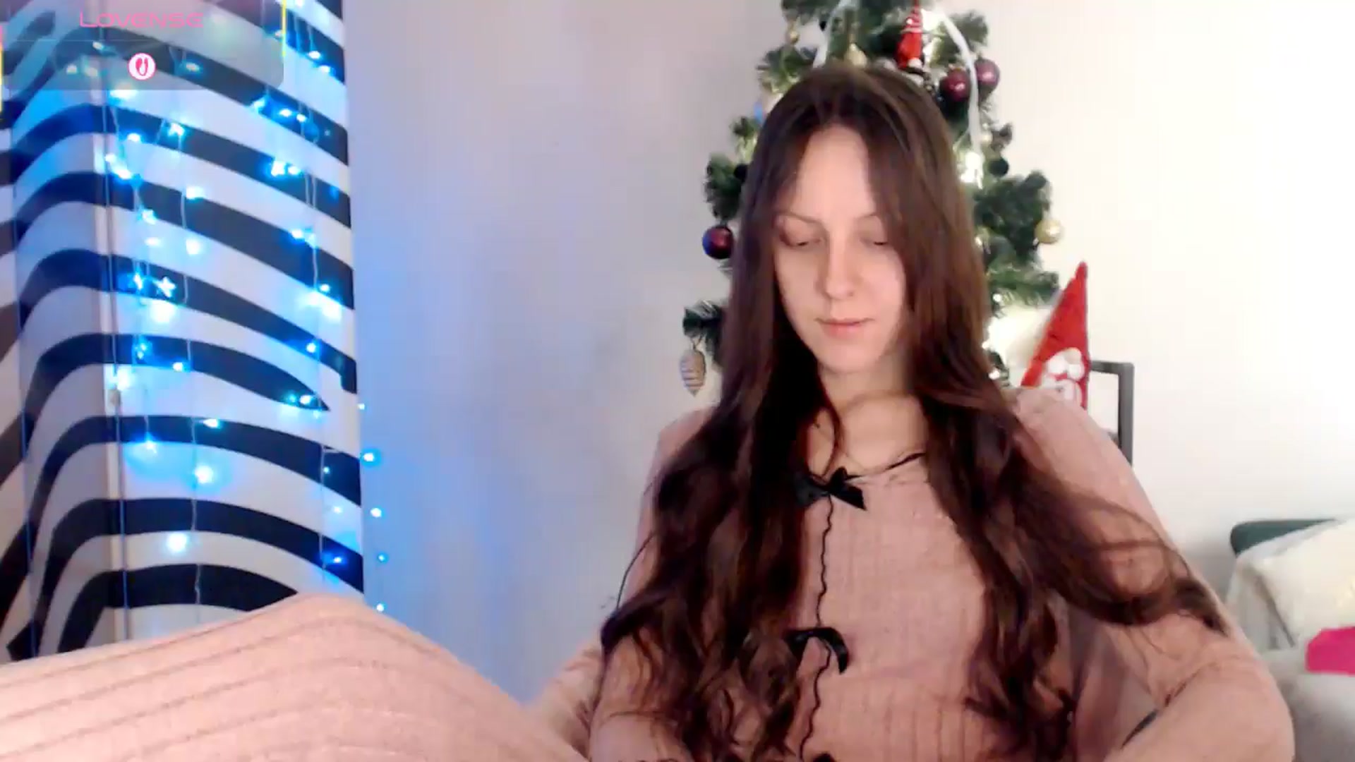 Gallery image thumbnail from BareflySi's myfreecams stream on, 12/23/2025, 12:09 image 11 of 20