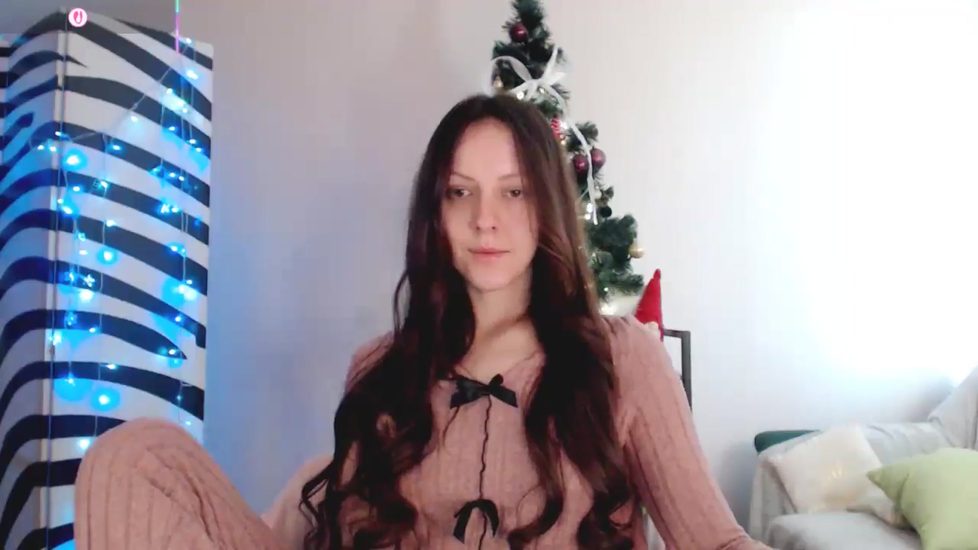 Gallery image thumbnail from BareflySi's myfreecams stream on, 12/25/2025, 11:55 image 18 of 20
