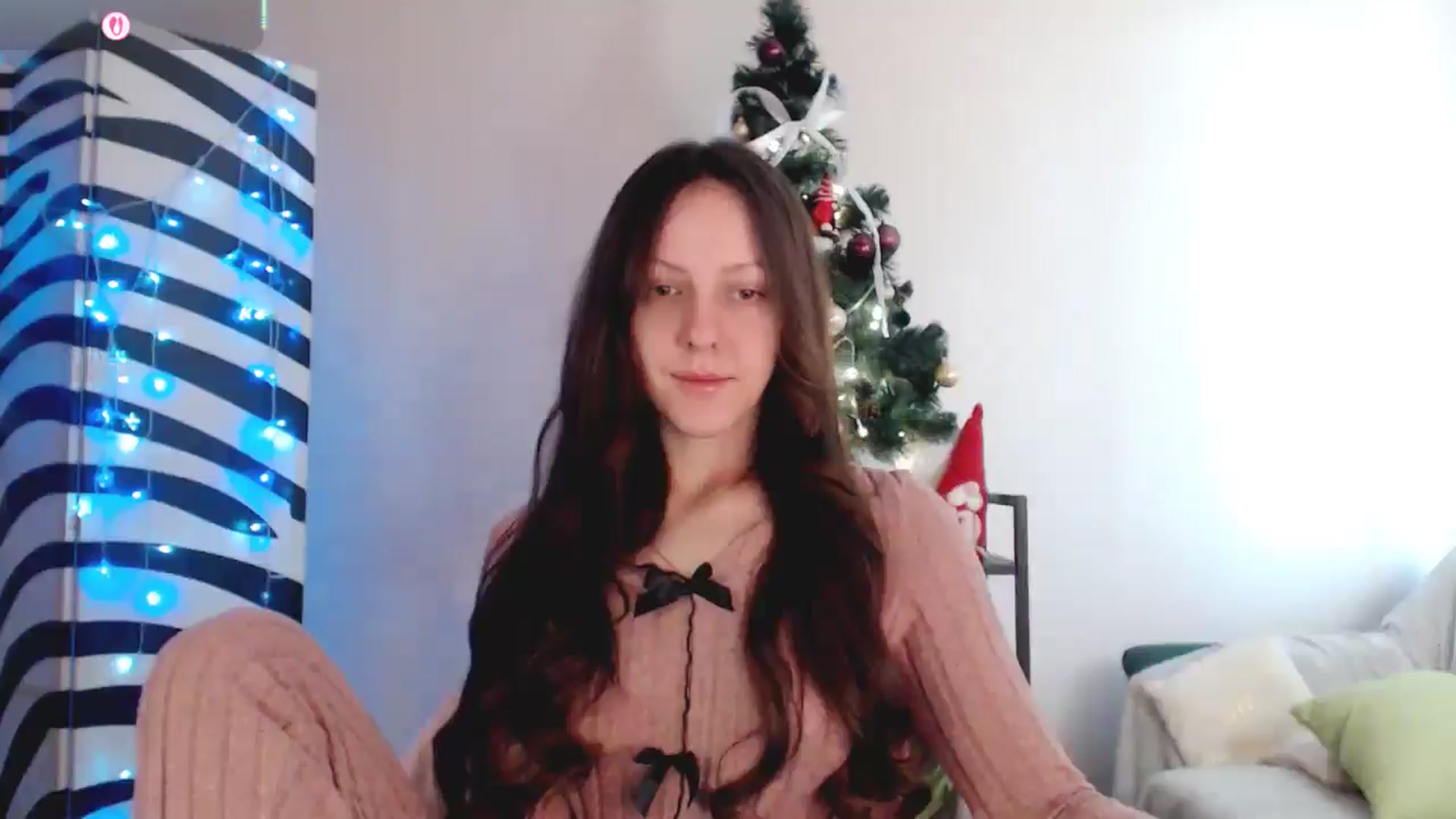 Gallery image thumbnail from BareflySi's myfreecams stream on, 12/25/2025, 11:55 image 12 of 20
