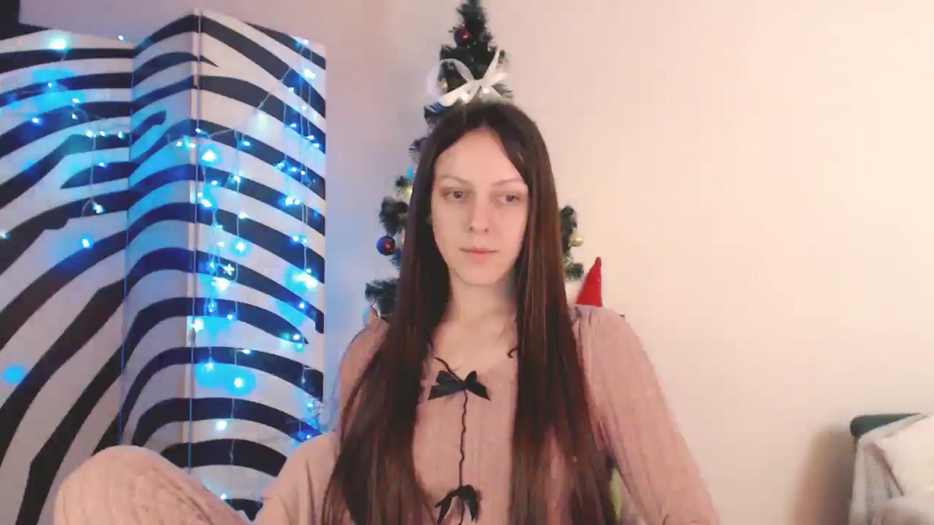 Gallery image thumbnail from BareflySi's myfreecams stream on, 12/28/2025, 15:40 image 5 of 20