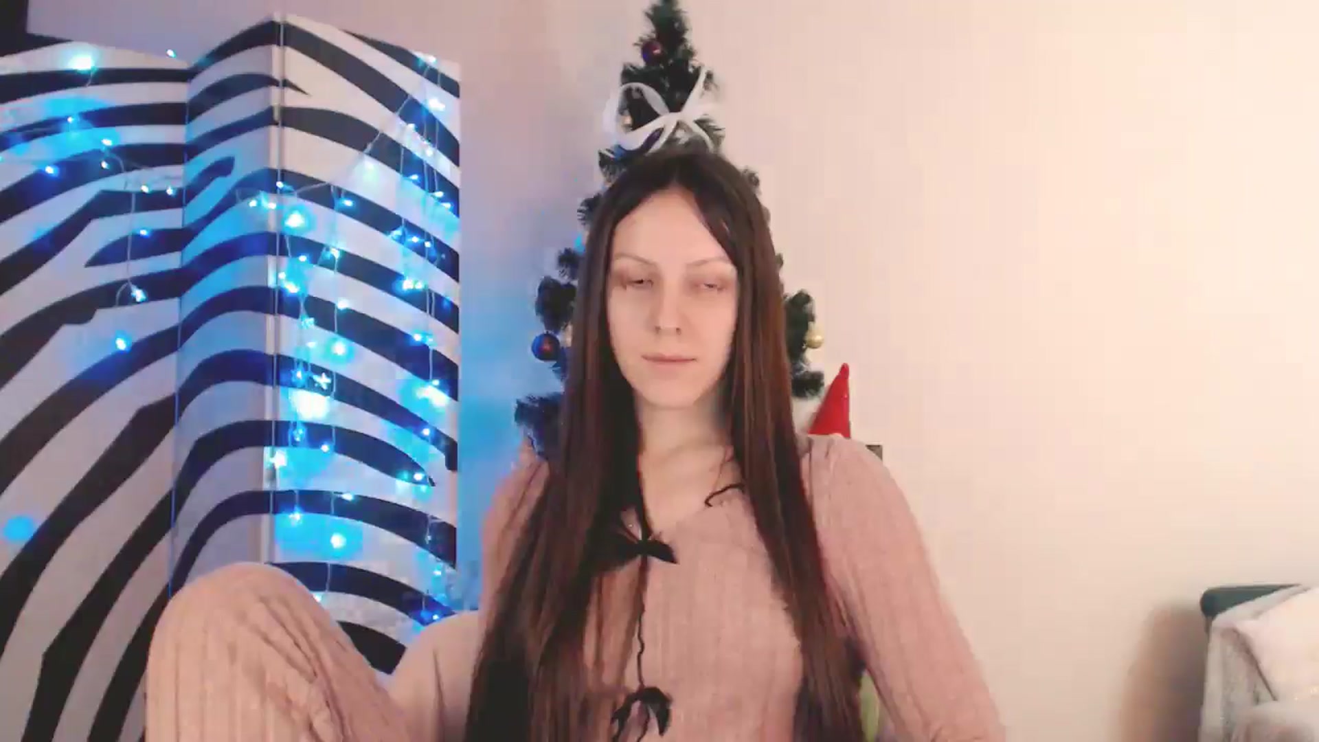 Gallery image thumbnail from BareflySi's myfreecams stream on, 12/28/2025, 15:40 image 7 of 20