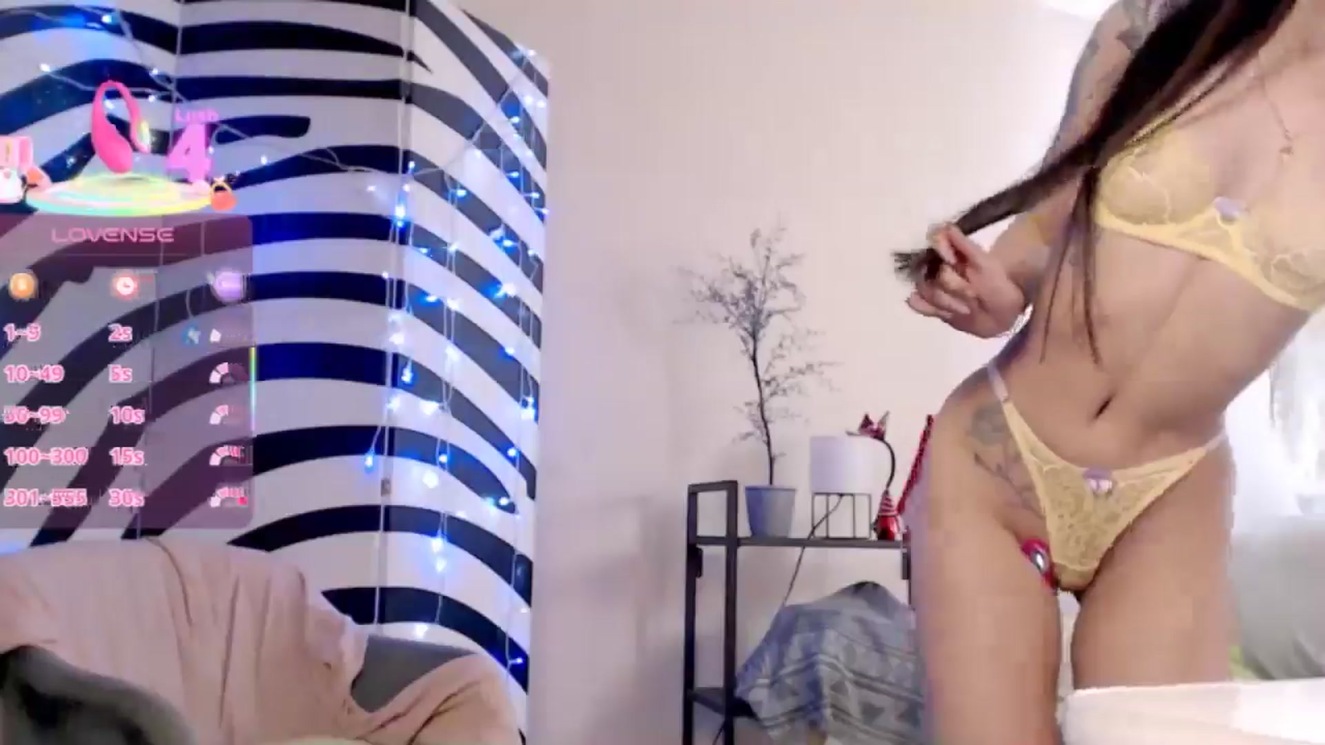 Gallery image thumbnail from BareflySi's myfreecams stream on, 01/20/2026, 13:04 image 4 of 20