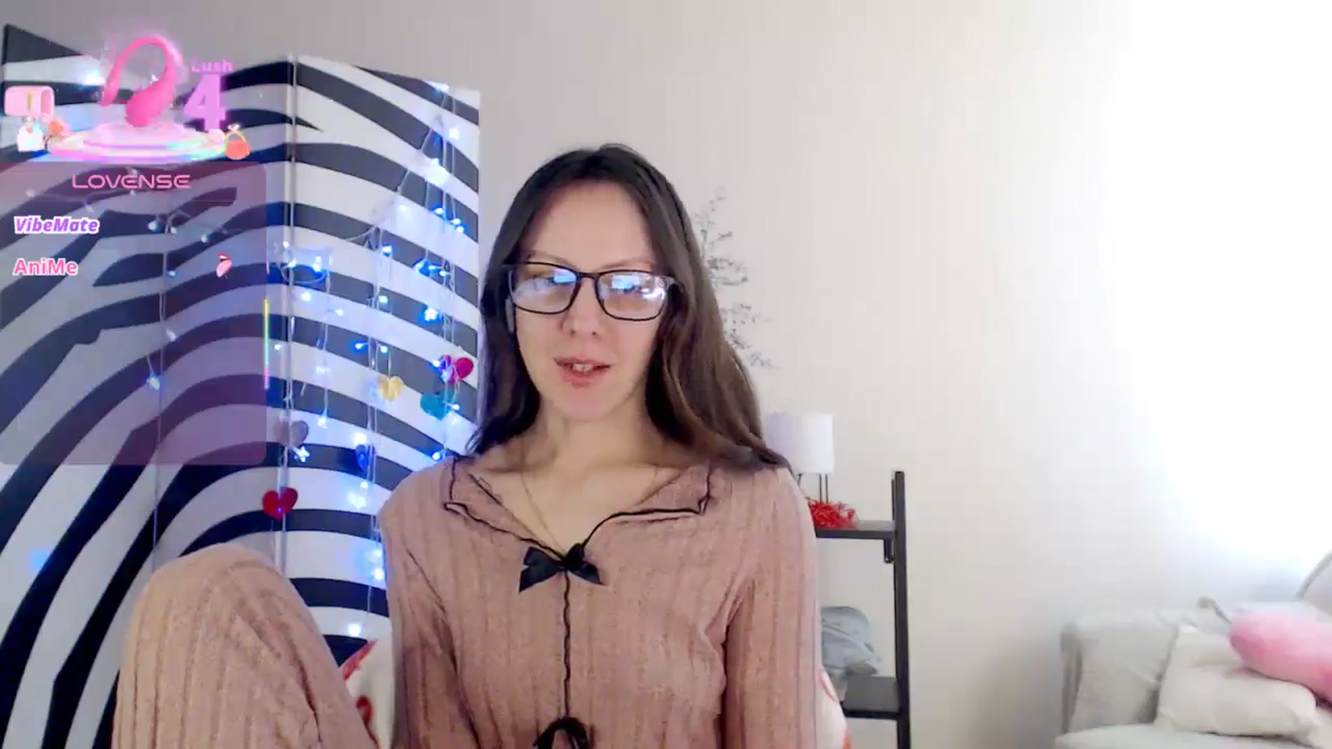 Gallery image thumbnail from BareflySi's myfreecams stream on, 02/19/2026, 12:33 image 12 of 20
