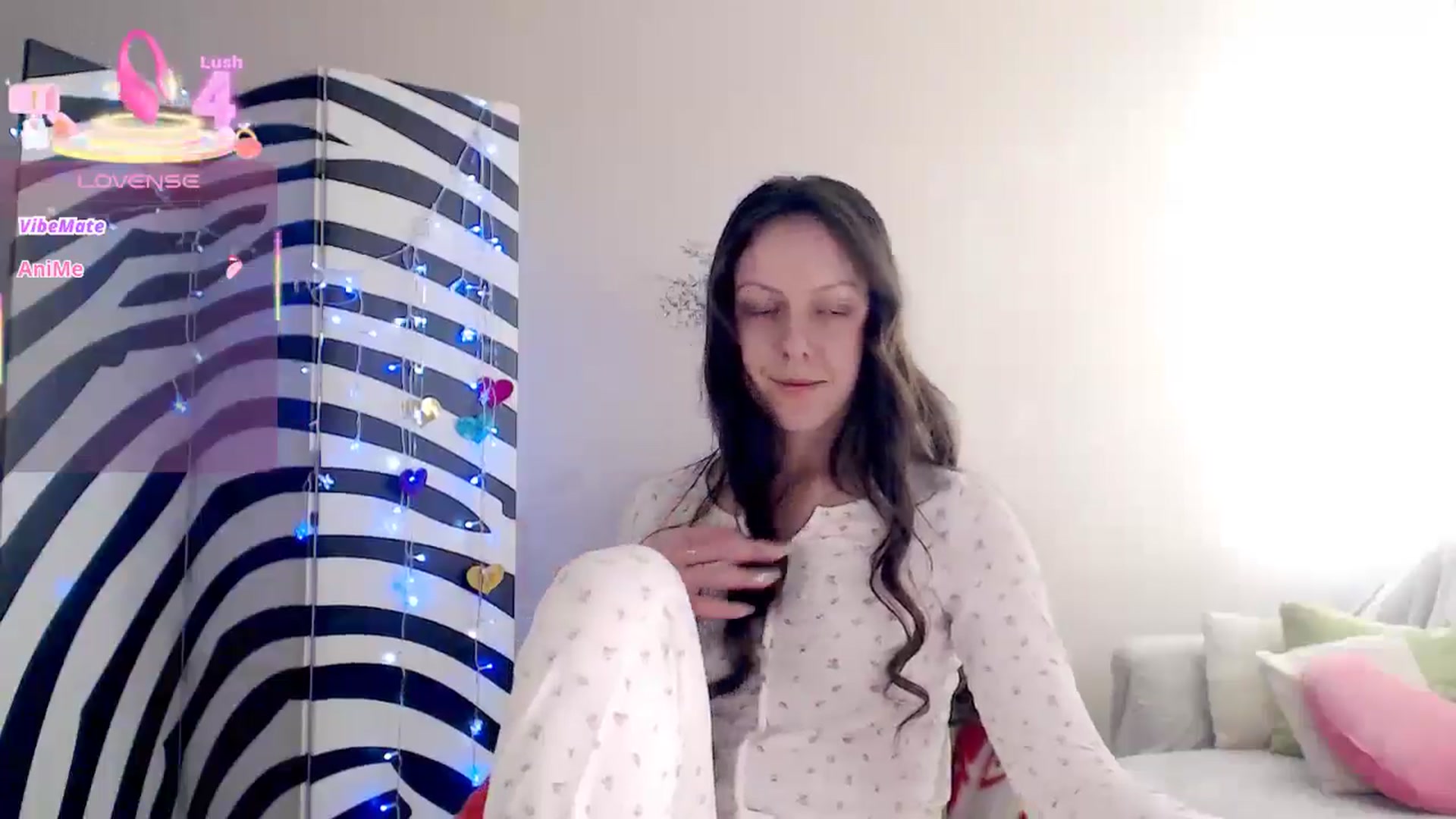 Gallery image thumbnail from BareflySi's myfreecams stream on, 02/27/2026, 14:55 image 13 of 20