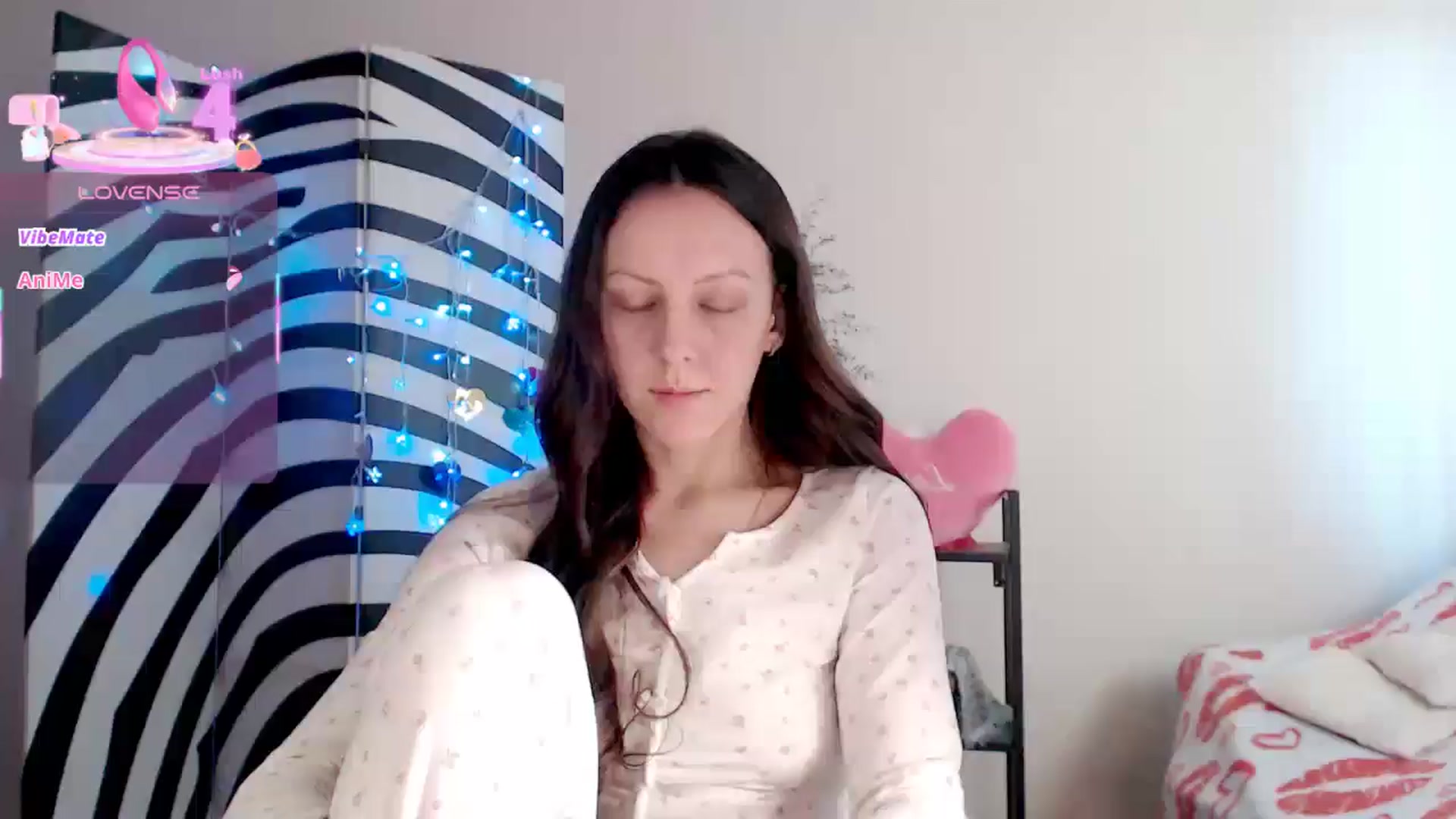 Gallery image thumbnail from BareflySi's myfreecams stream on, 03/12/2026, 11:19 image 1 of 20