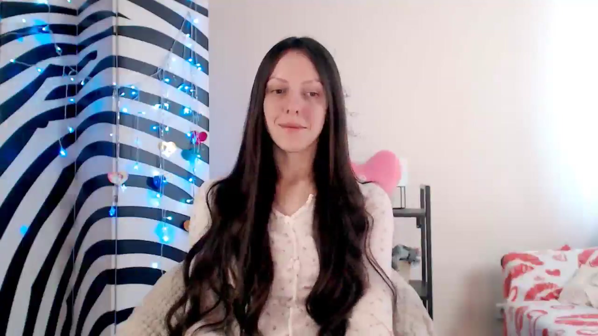Gallery image thumbnail from BareflySi's myfreecams stream on, 03/23/2026, 11:22 image 15 of 20