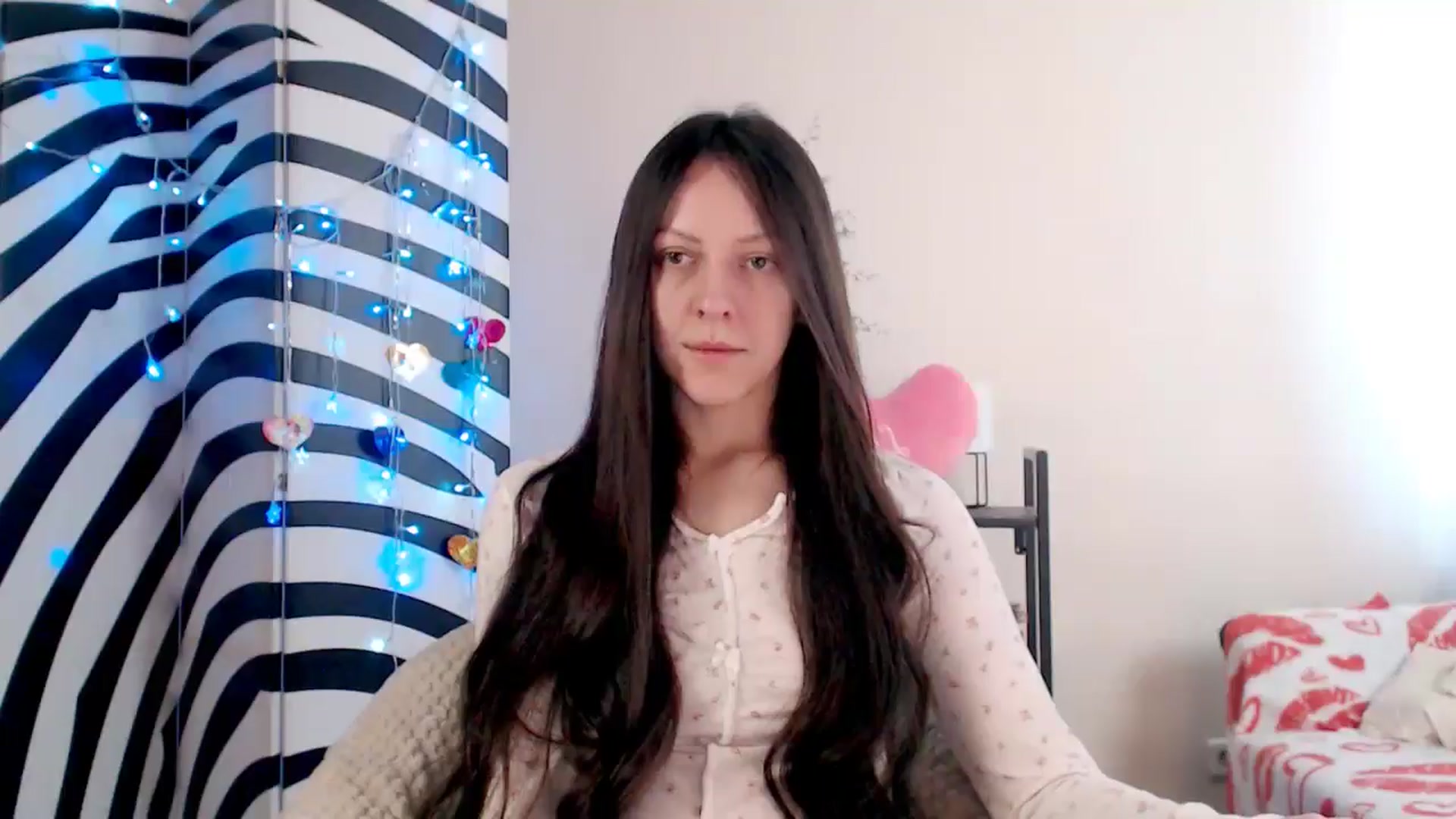 Gallery image thumbnail from BareflySi's myfreecams stream on, 03/23/2026, 11:22 image 18 of 20