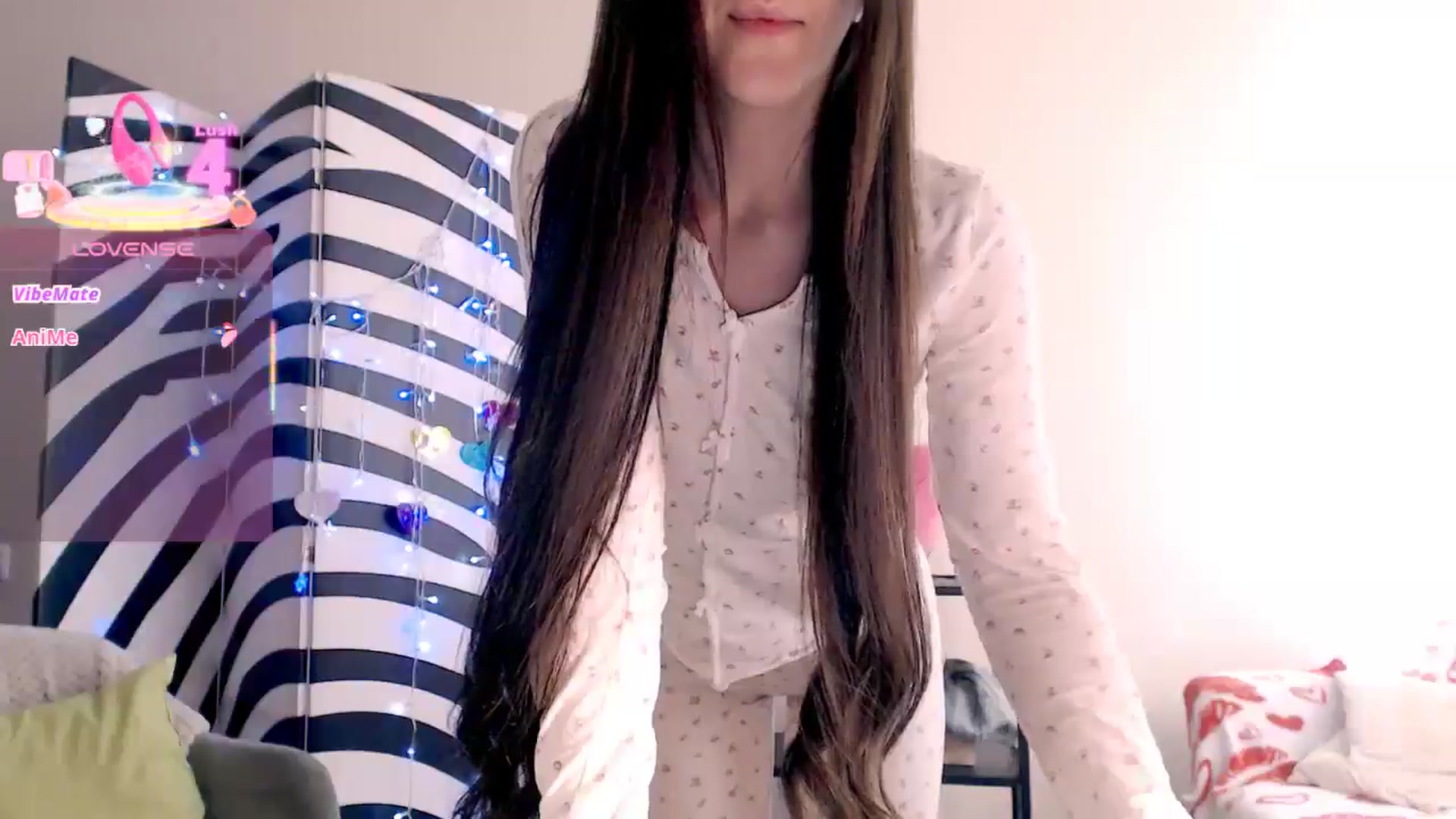 Gallery image thumbnail from BareflySi's myfreecams stream on, 03/29/2026, 13:39 image 13 of 20