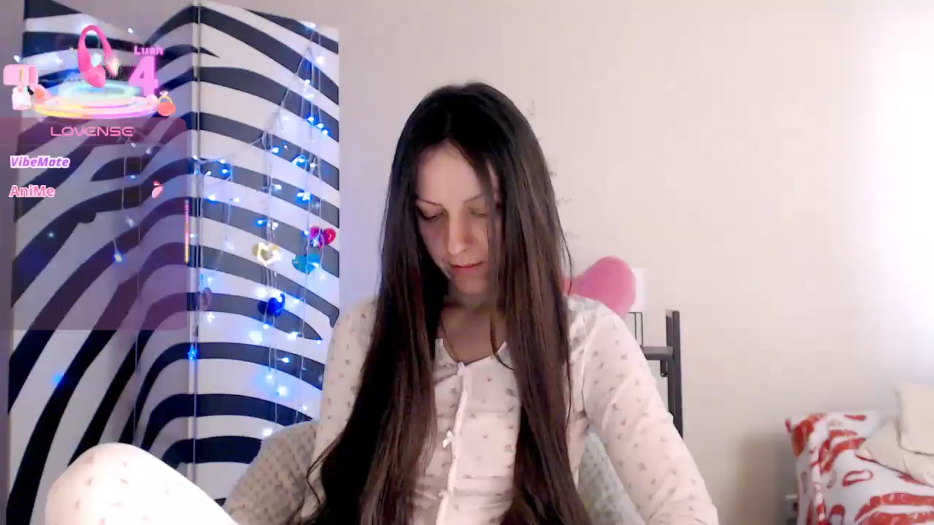 Gallery image thumbnail from BareflySi's myfreecams stream on, 03/31/2026, 10:01 image 10 of 20