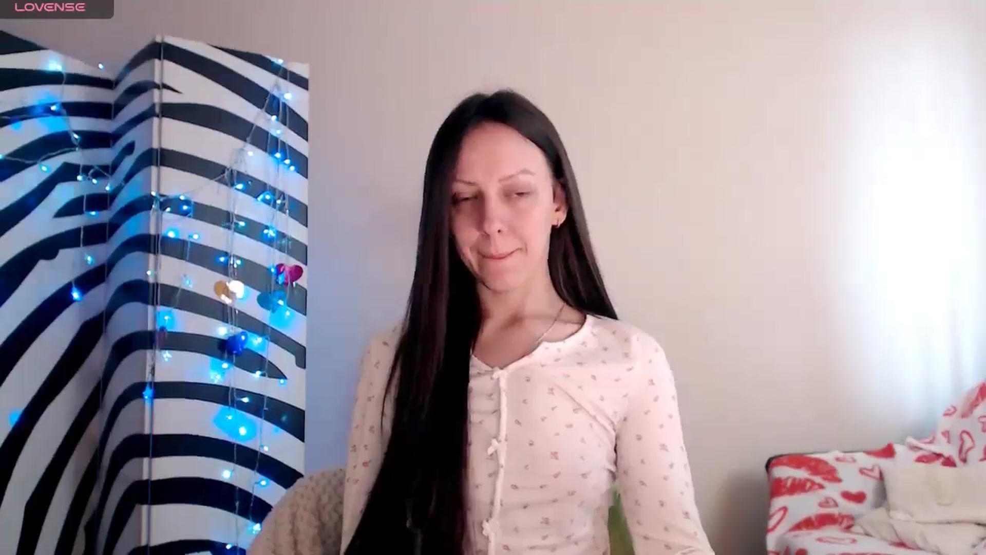 Gallery image thumbnail from BareflySi's myfreecams stream on, 04/01/2026, 10:28 image 16 of 20