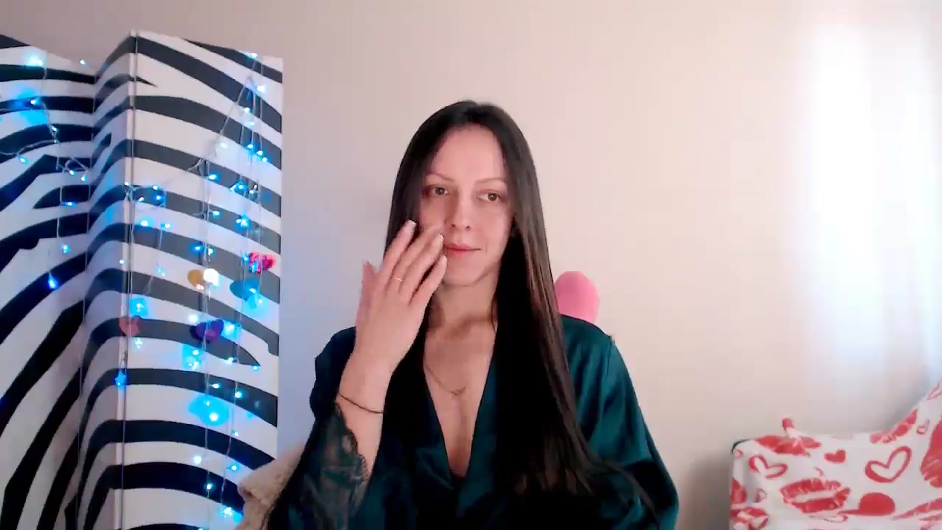 Gallery image thumbnail from BareflySi's myfreecams stream on, 04/05/2026, 09:26 image 14 of 20