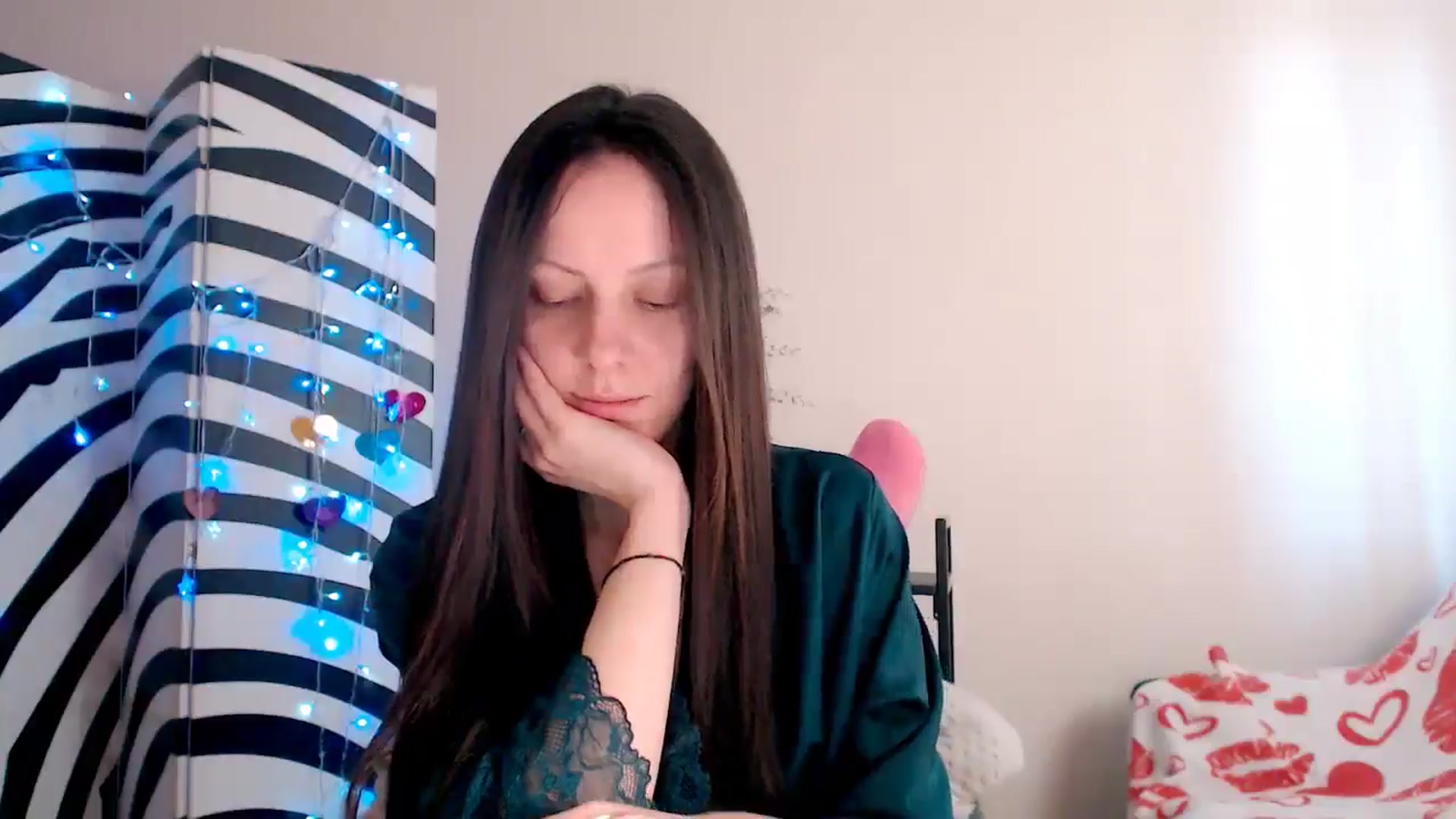 Gallery image thumbnail from BareflySi's myfreecams stream on, 04/05/2026, 09:26 image 17 of 20