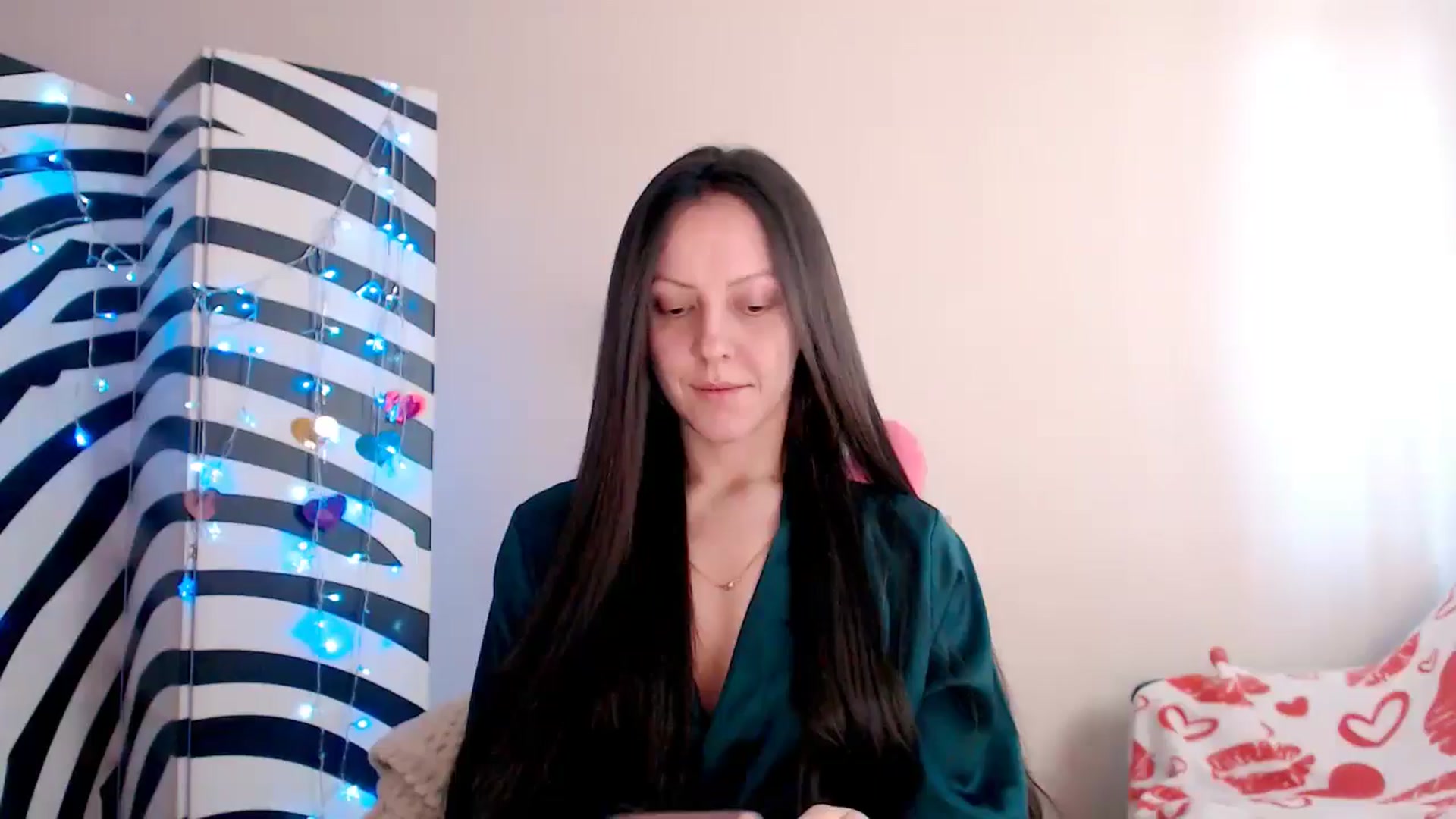 Gallery image thumbnail from BareflySi's myfreecams stream on, 04/05/2026, 09:26 image 2 of 20