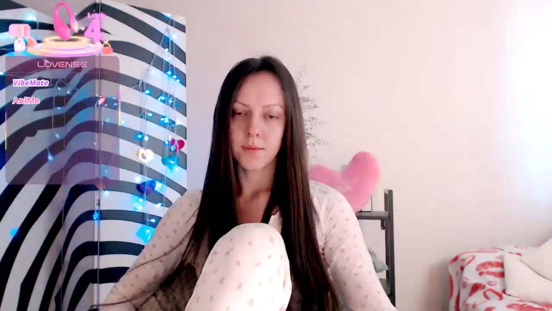 Gallery image thumbnail from BareflySi's myfreecams stream on, 04/06/2026, 09:17 image 12 of 20