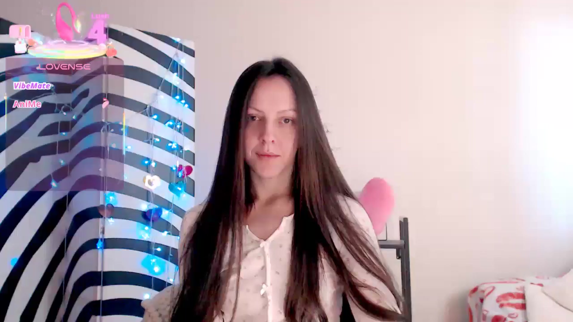 Gallery image thumbnail from BareflySi's myfreecams stream on, 04/06/2026, 09:17 image 17 of 20