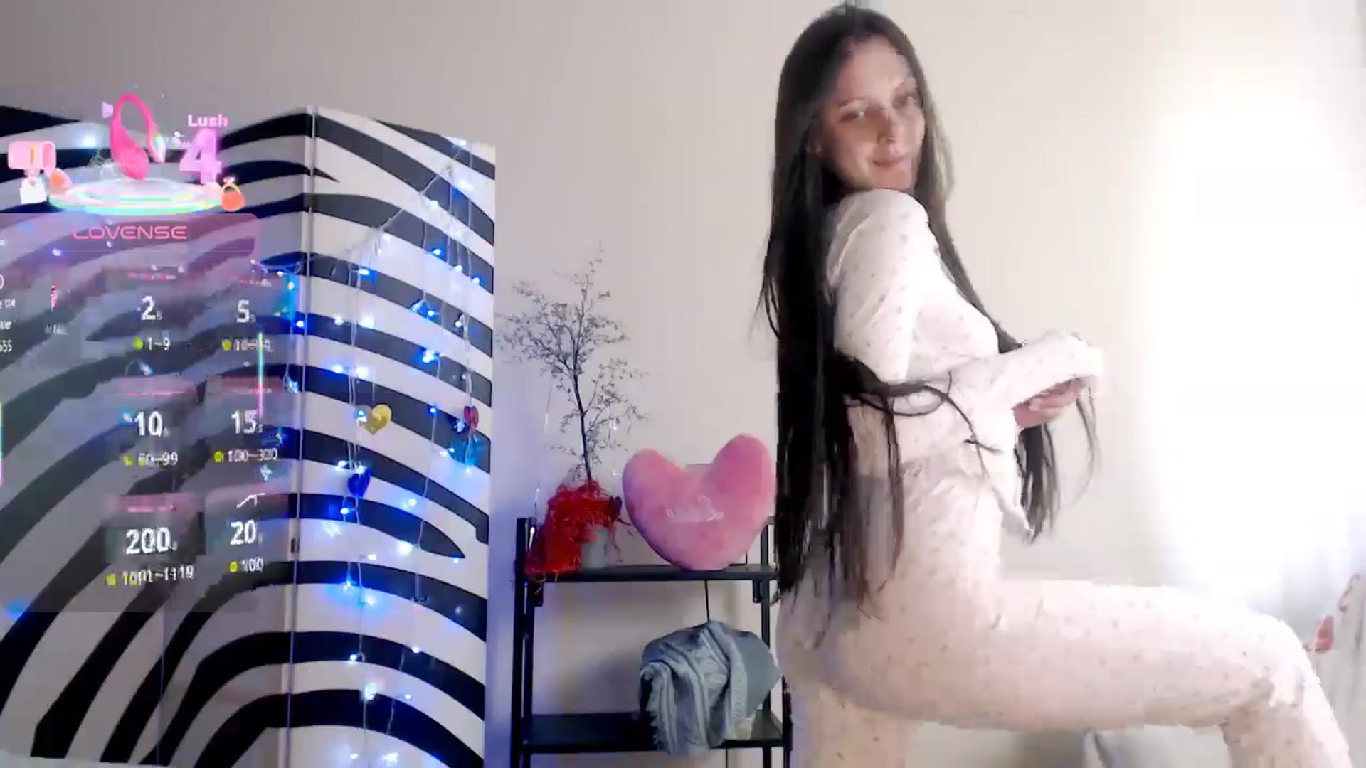 Gallery image thumbnail from BareflySi's myfreecams stream on, 04/17/2026, 12:05 image 16 of 20