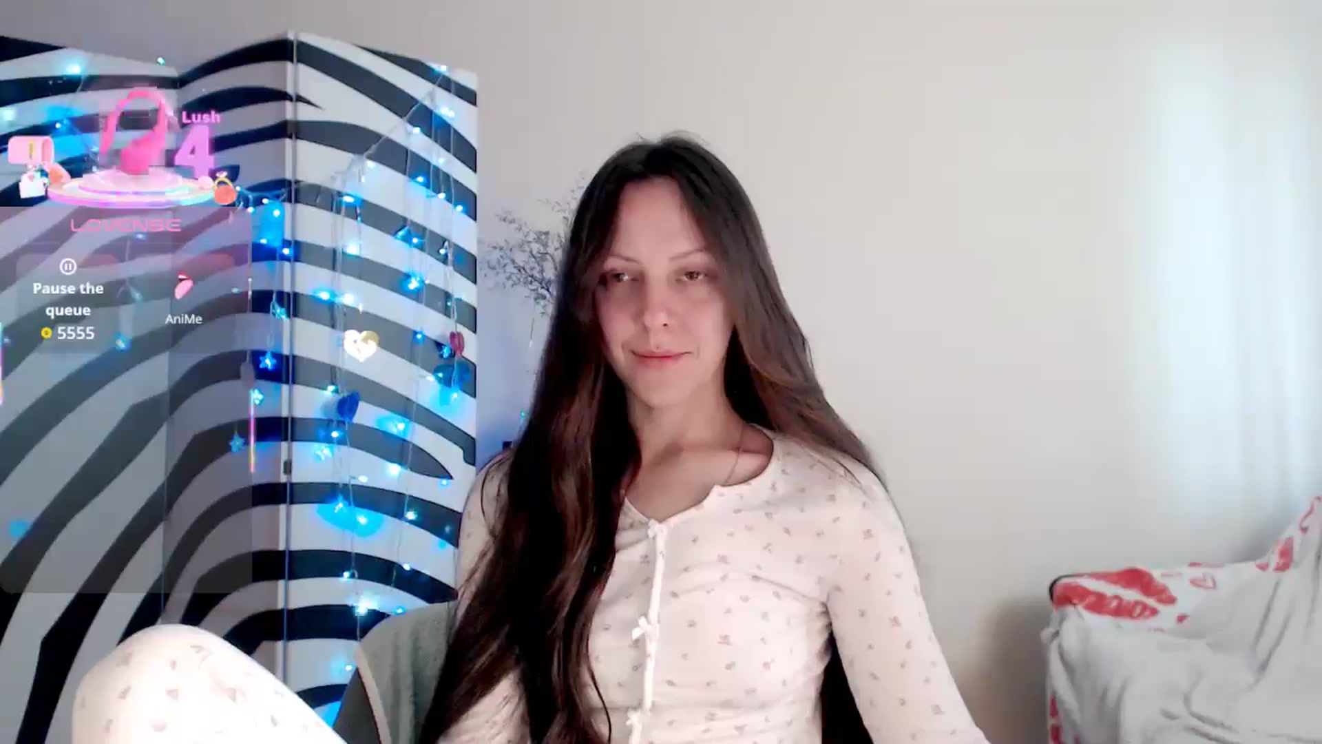 Gallery image thumbnail from BareflySi's myfreecams stream on, 04/19/2026, 10:15 image 3 of 20