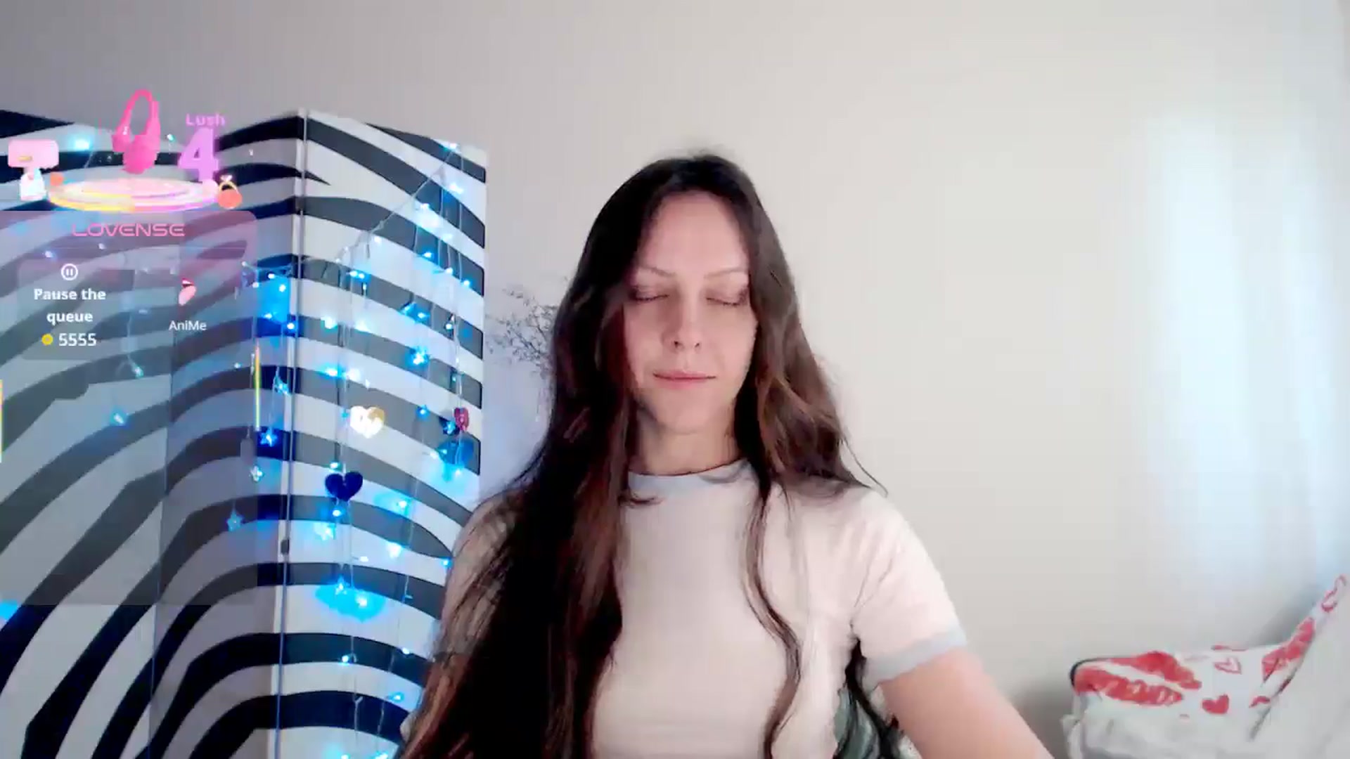 Gallery image thumbnail from BareflySi's myfreecams stream on, 04/20/2026, 09:25 image 3 of 20