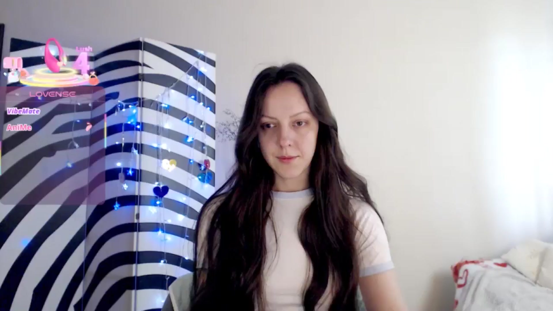 Gallery image thumbnail from BareflySi's myfreecams stream on, 04/21/2026, 10:18 image 6 of 20