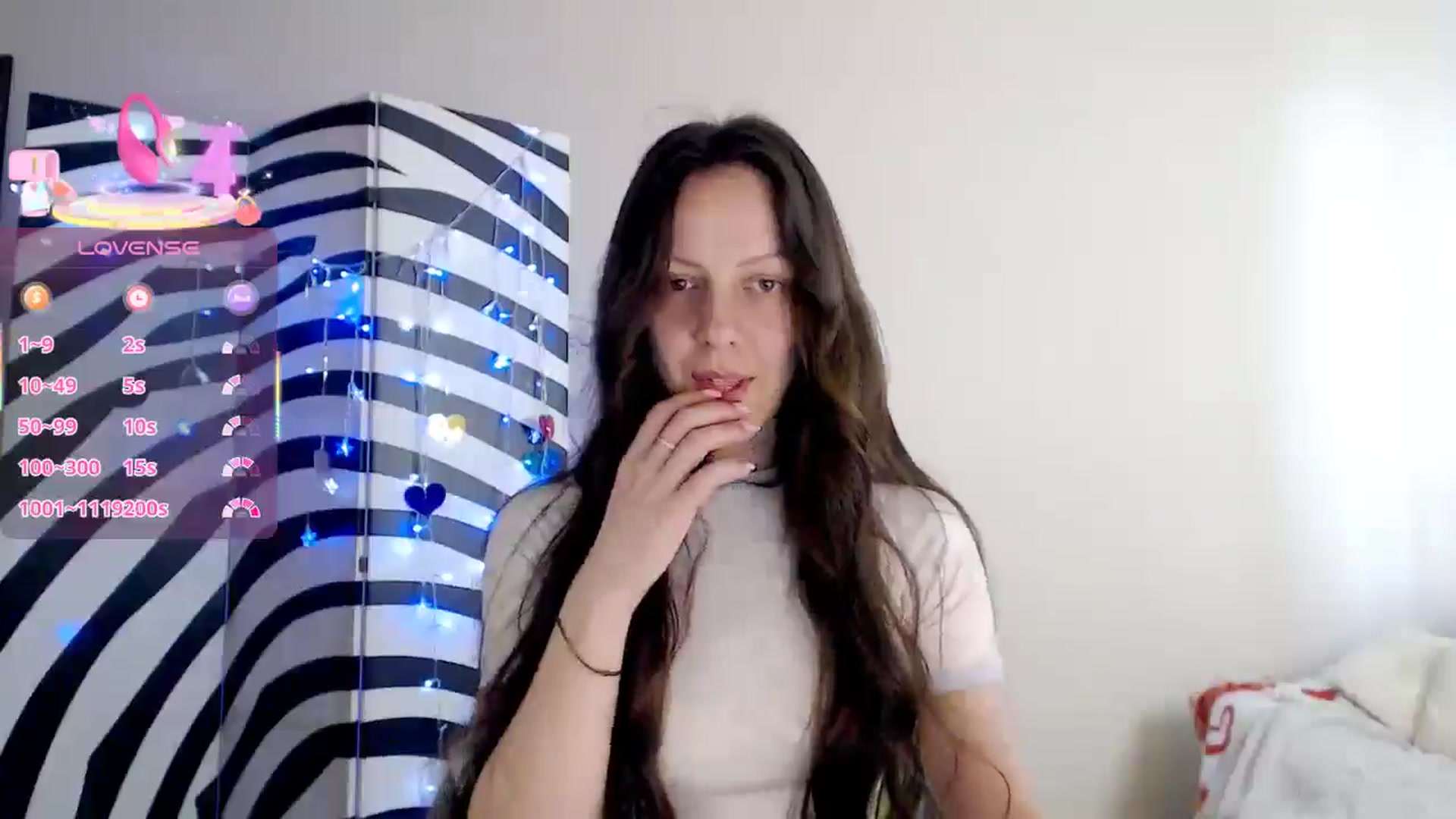 Gallery image thumbnail from BareflySi's myfreecams stream on, 04/21/2026, 10:18 image 15 of 20