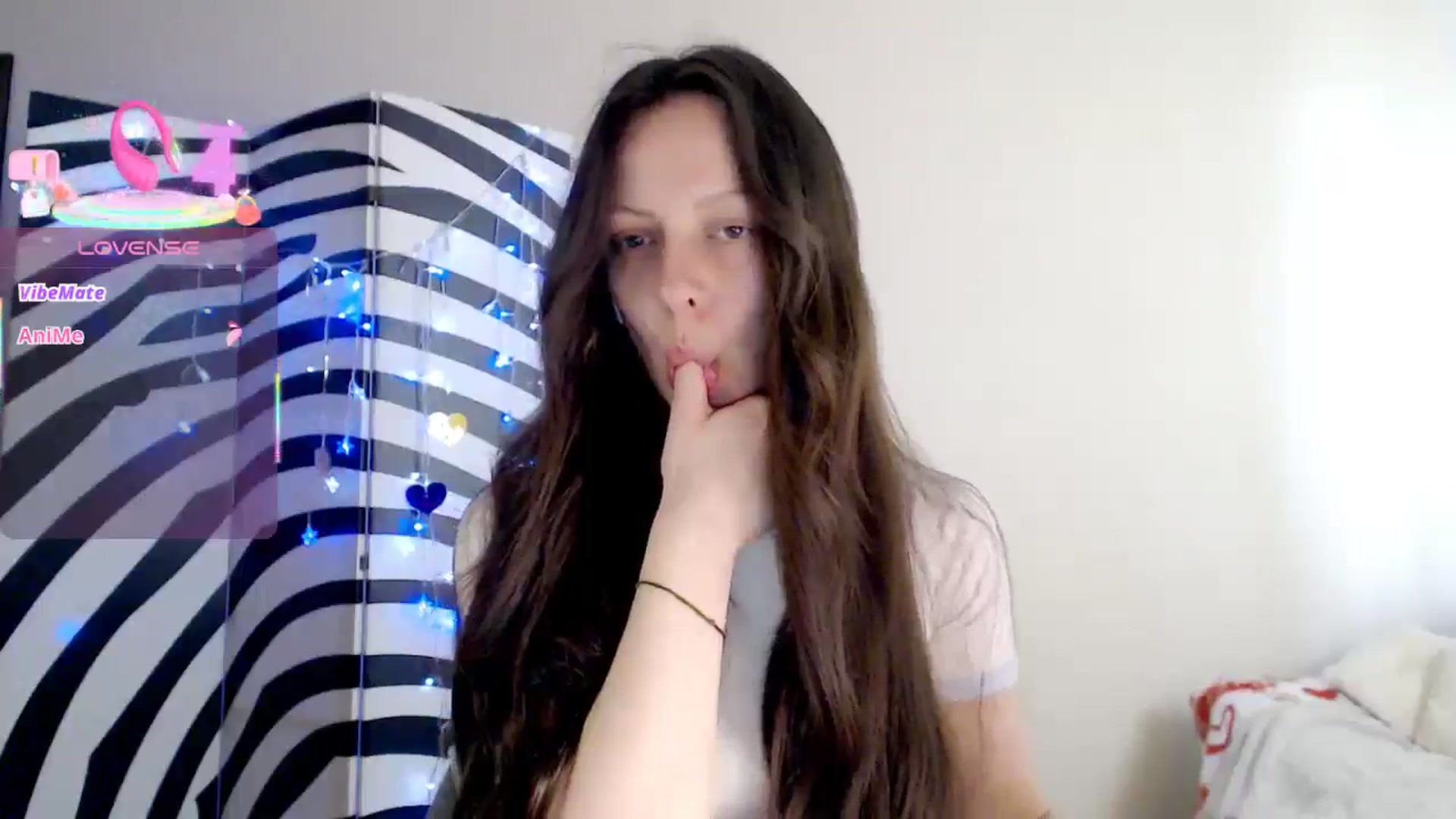 Gallery image thumbnail from BareflySi's myfreecams stream on, 04/21/2026, 10:18 image 20 of 20