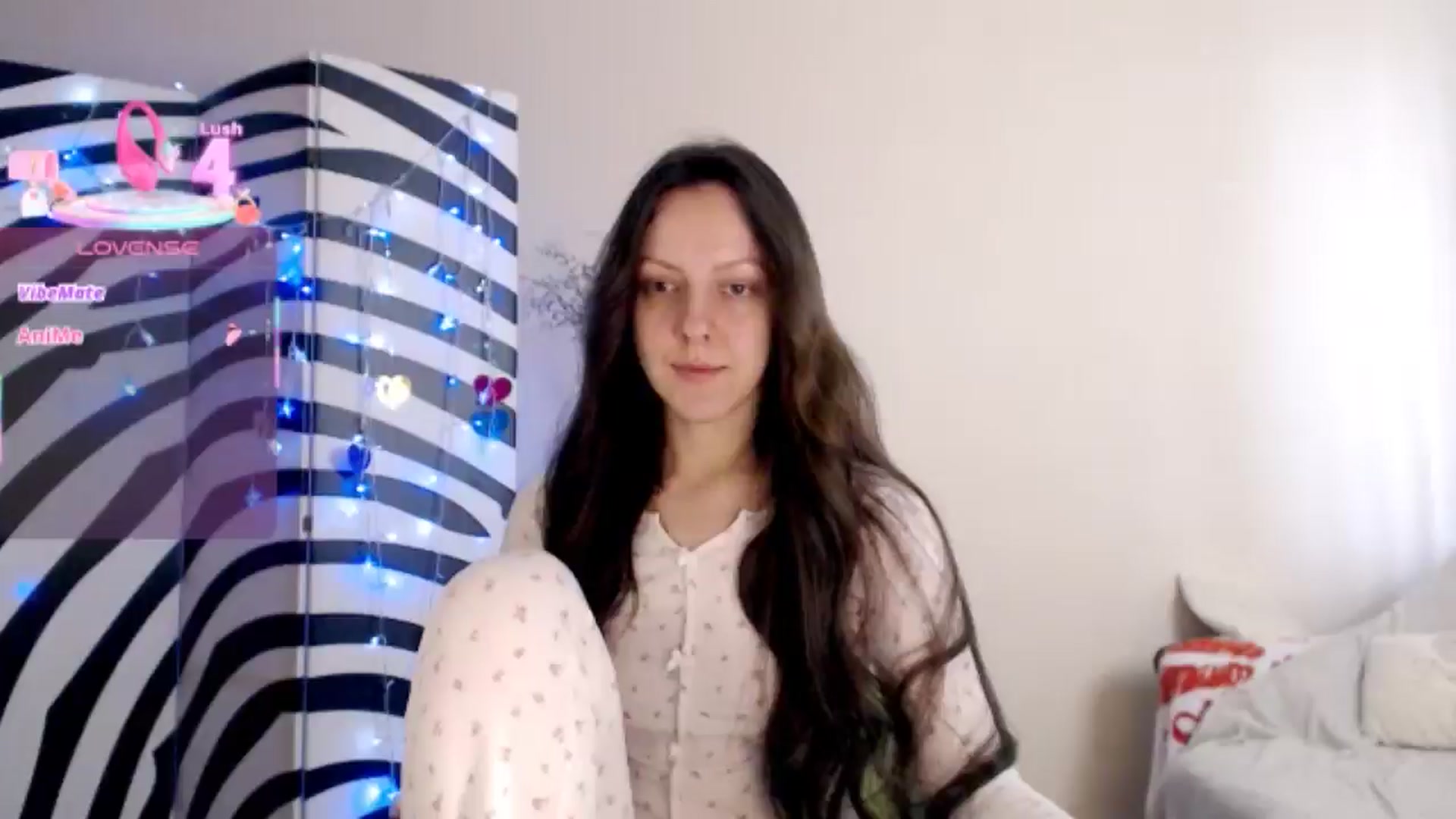 Gallery image thumbnail from BareflySi's myfreecams stream on, 04/23/2026, 10:48 image 4 of 20