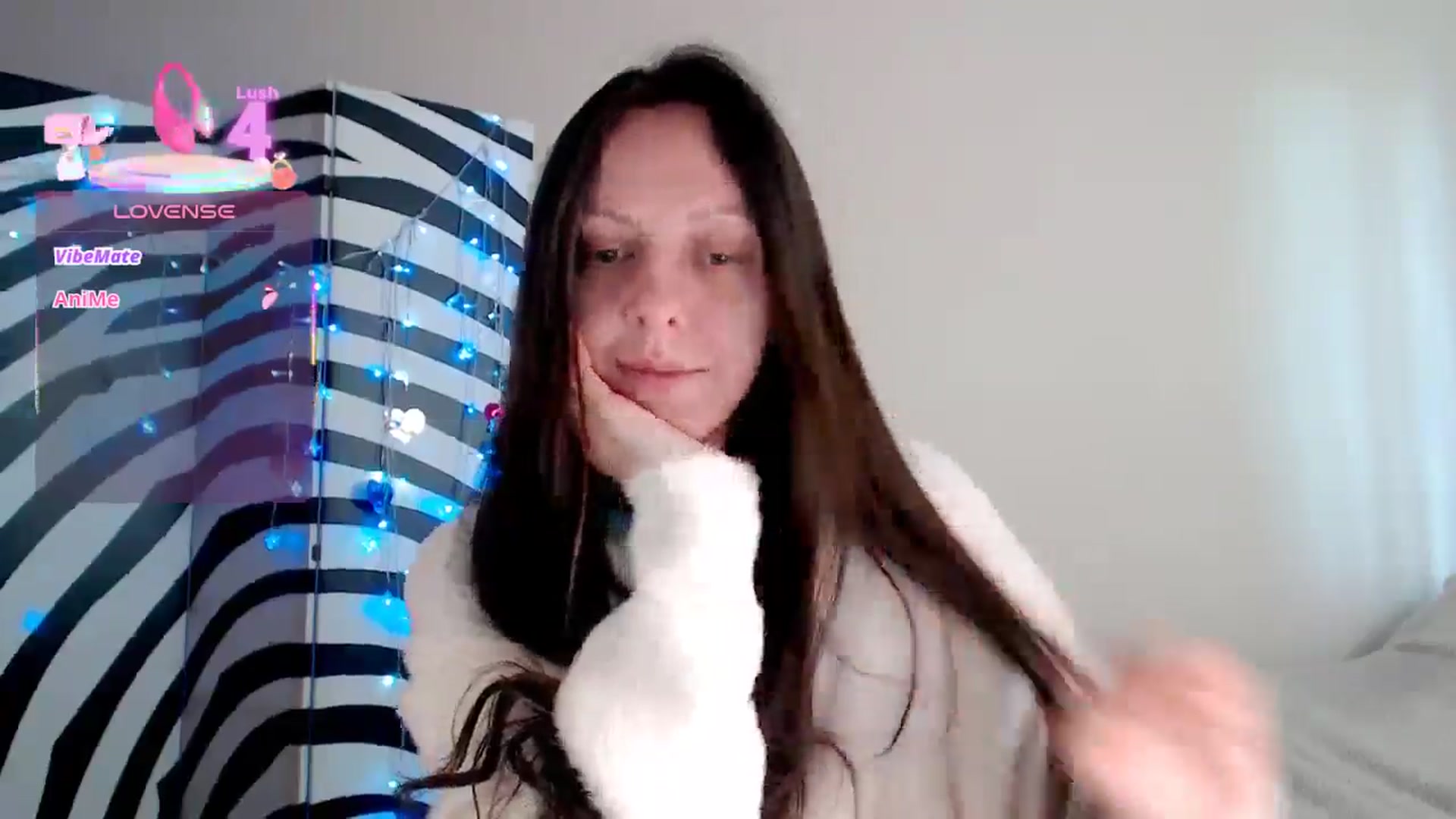 Gallery image thumbnail from BareflySi's myfreecams stream on, 04/29/2026, 11:13 image 11 of 20