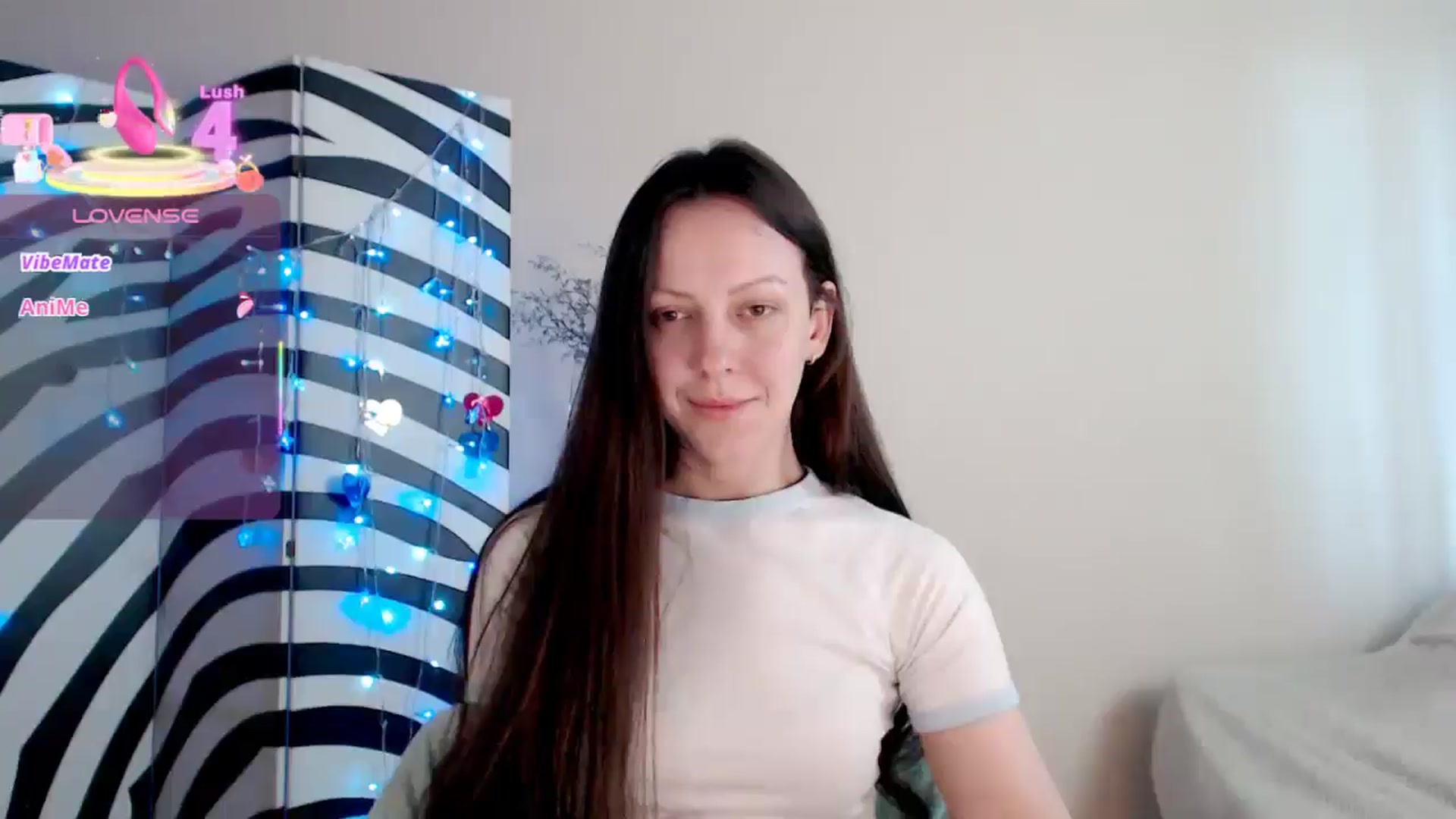 Gallery image thumbnail from BareflySi's myfreecams stream on, 04/29/2026, 11:13 image 2 of 20