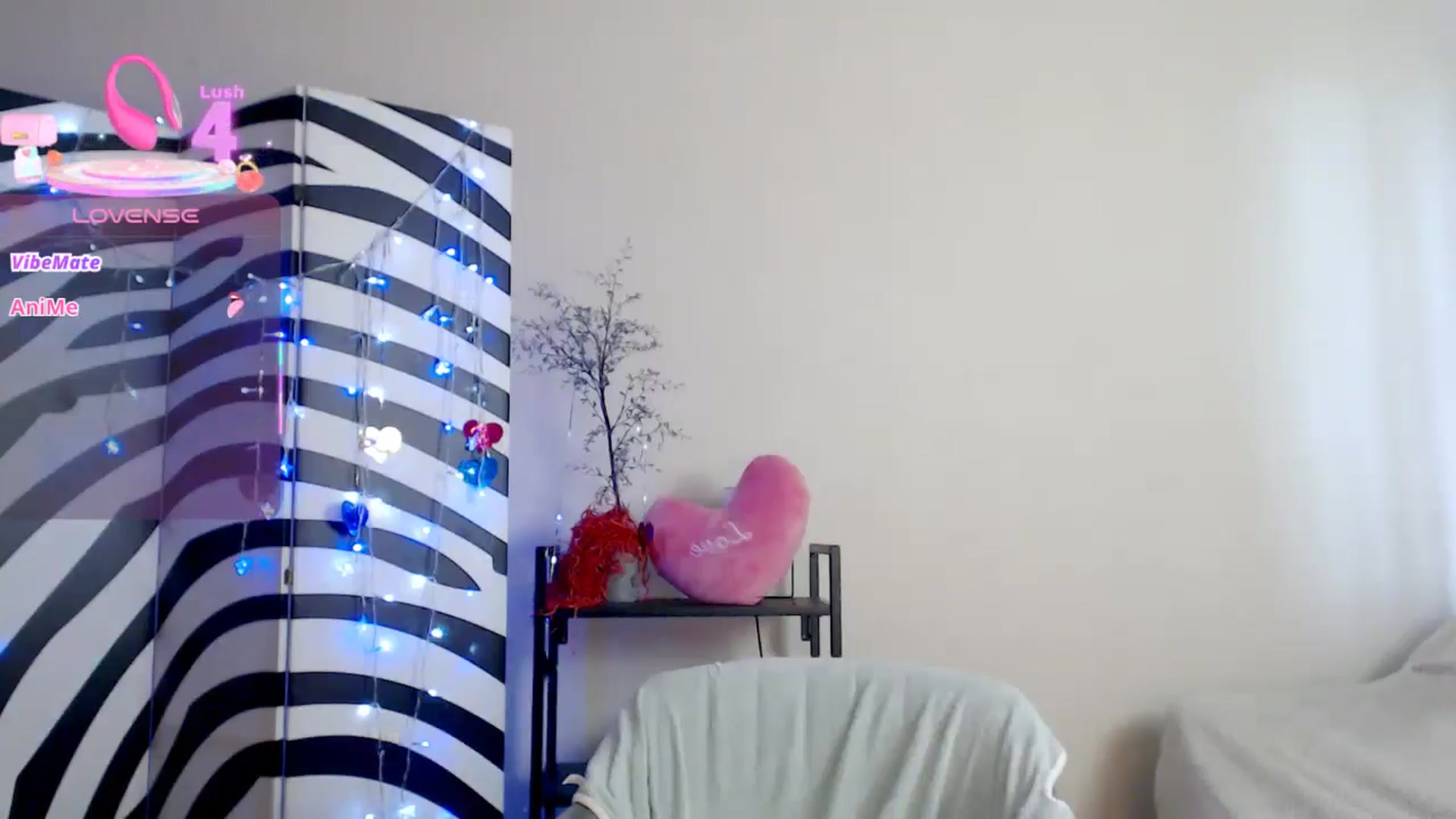 Gallery image thumbnail from BareflySi's myfreecams stream on, 04/29/2026, 11:13 image 4 of 20