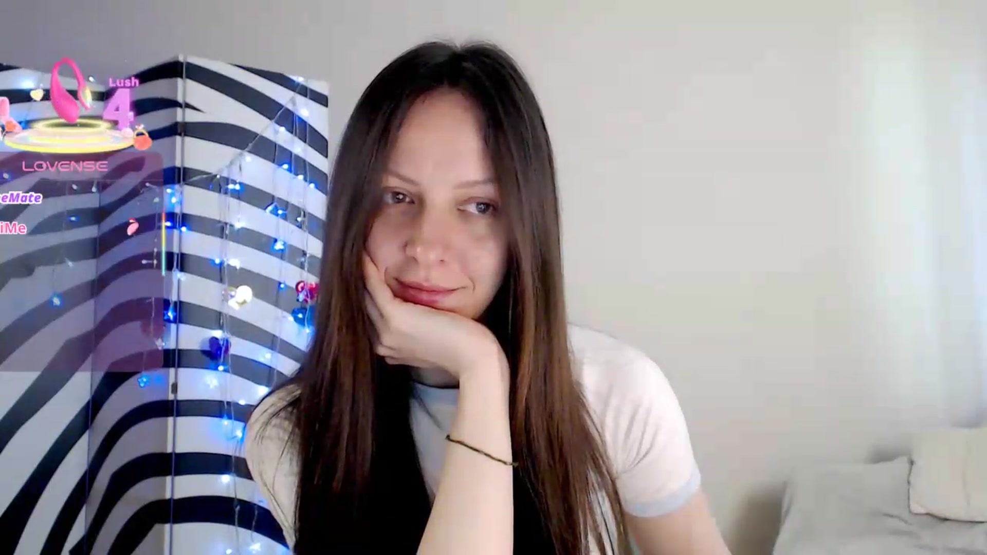 Gallery image thumbnail from BareflySi's myfreecams stream on, 05/04/2026, 09:43 image 5 of 20