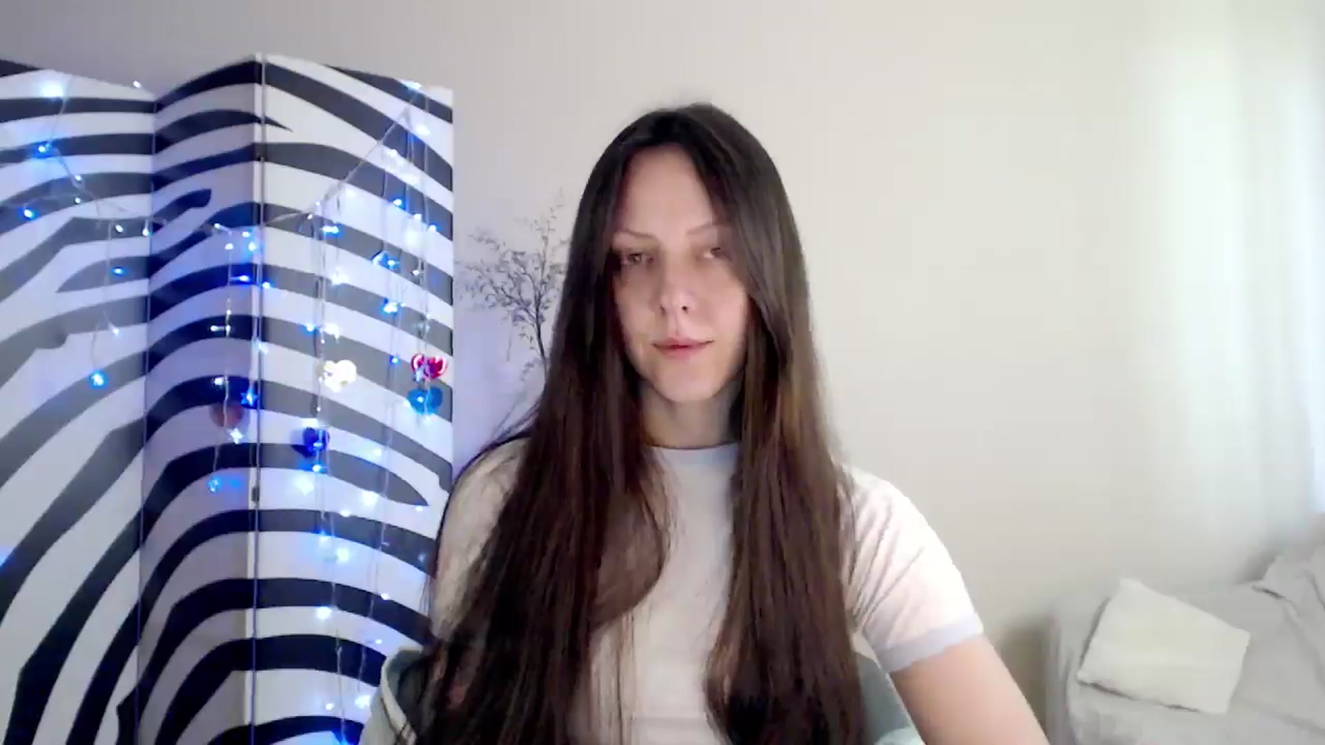 Gallery image thumbnail from BareflySi's myfreecams stream on, 05/06/2026, 09:57 image 16 of 20