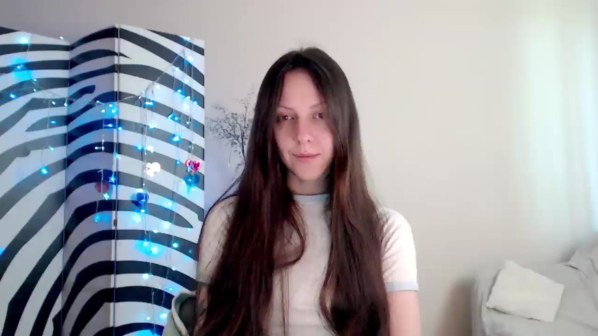 Gallery image thumbnail from BareflySi's myfreecams stream on, 05/06/2026, 09:57 image 20 of 20