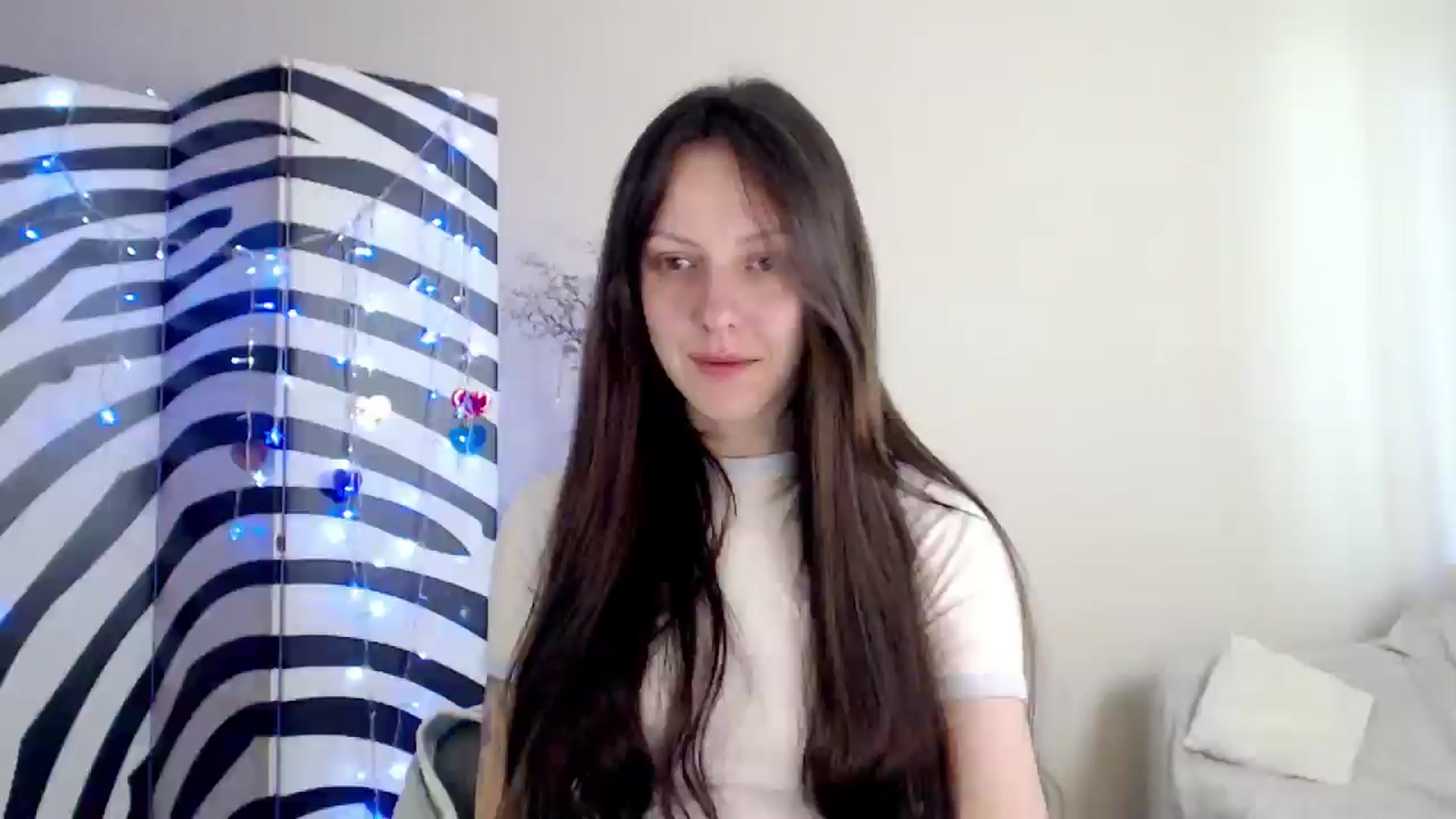 Gallery image thumbnail from BareflySi's myfreecams stream on, 05/06/2026, 09:57 image 4 of 20