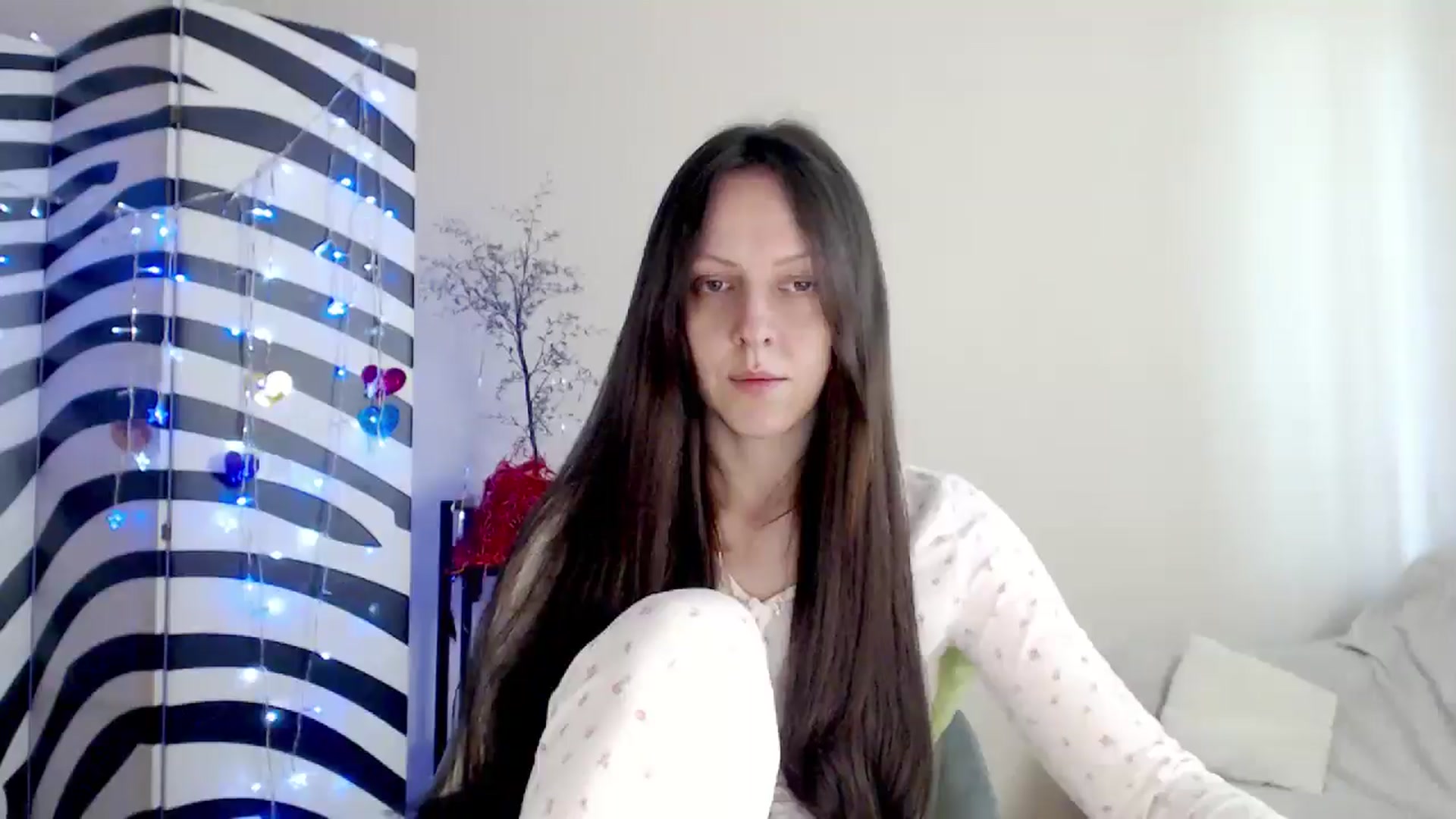 Gallery image thumbnail from BareflySi's myfreecams stream on, 05/06/2026, 11:08 image 15 of 20